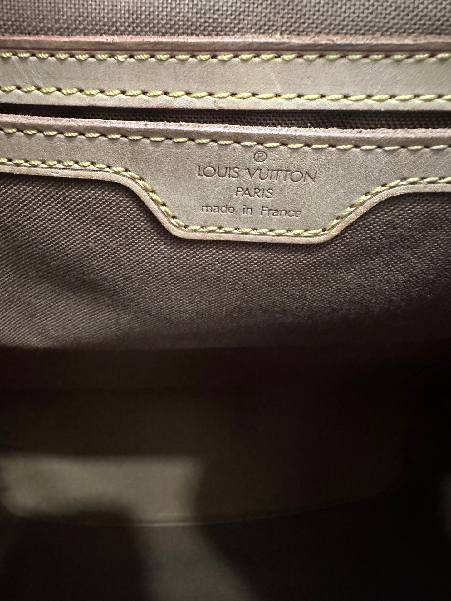 016954 - Louis Vuitton Montsouris GM