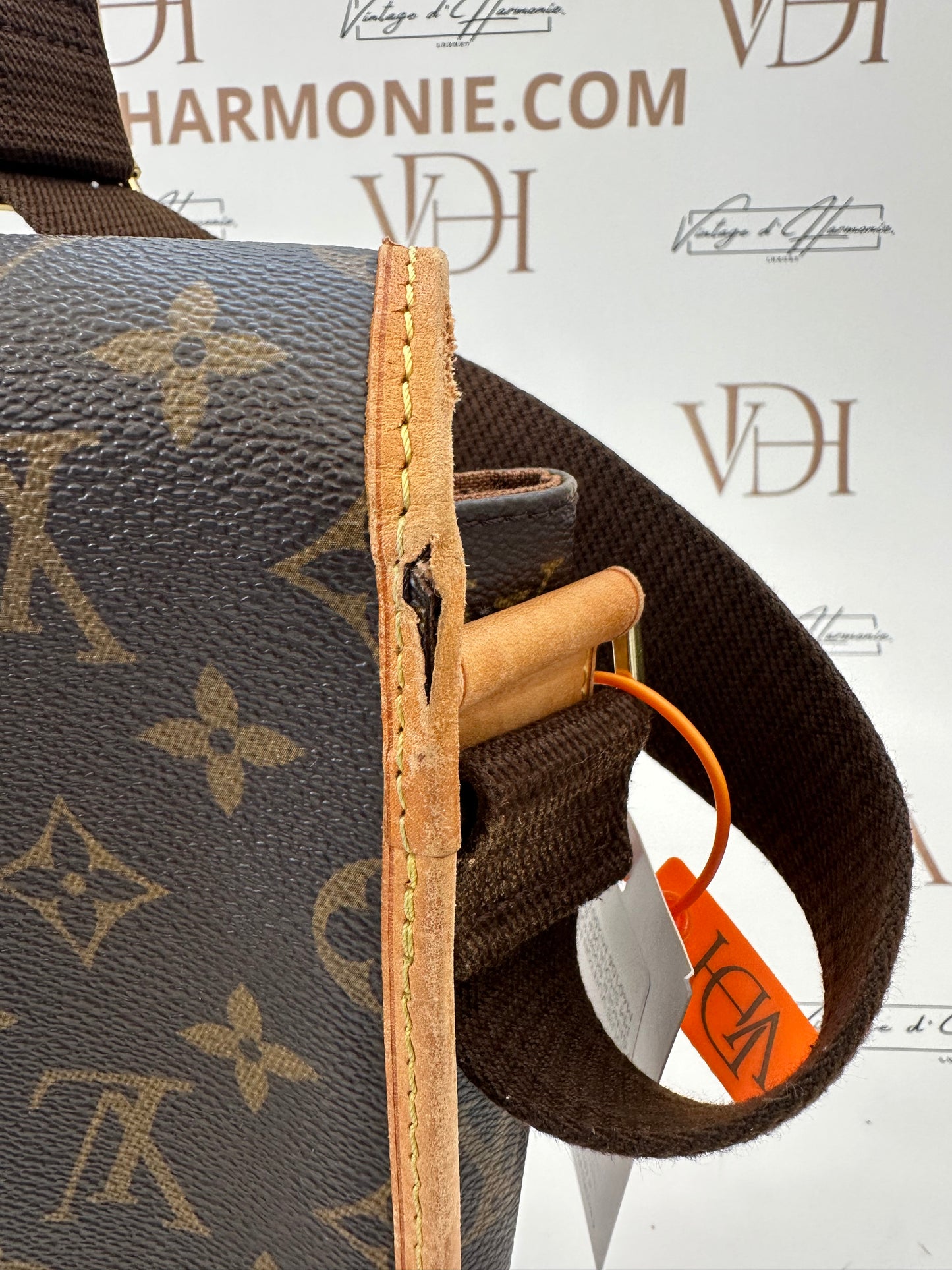 017996 - Louis Vuitton Messenger Bosphore PM