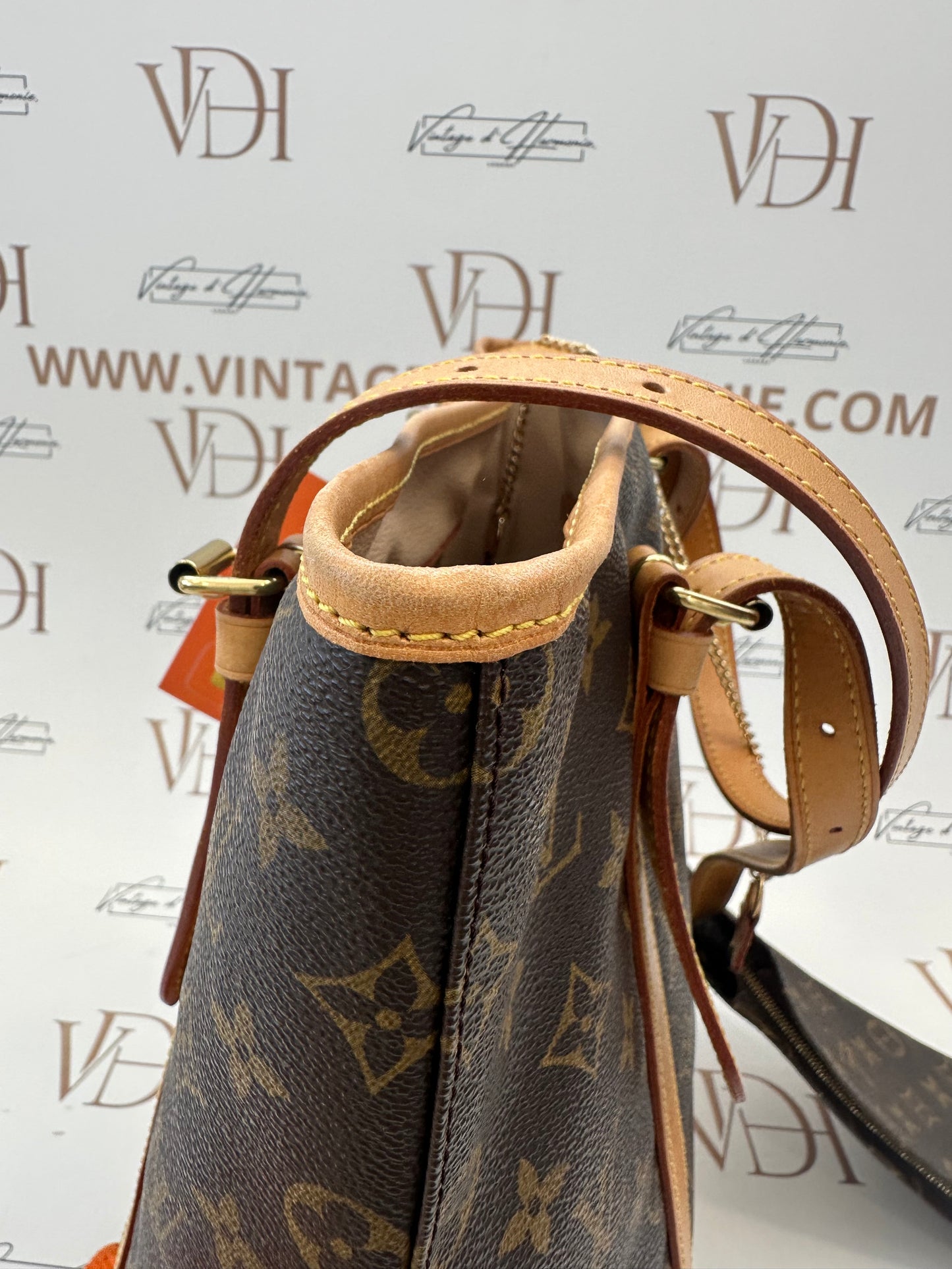 017785 - Louis Vuitton Bucket GM