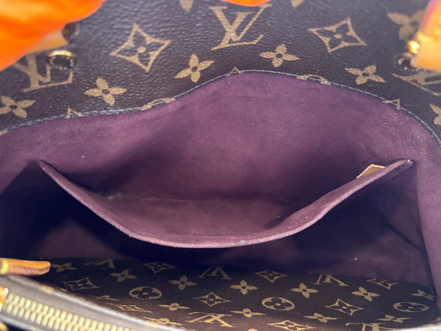 018231 - Louis Vuitton Montaigne