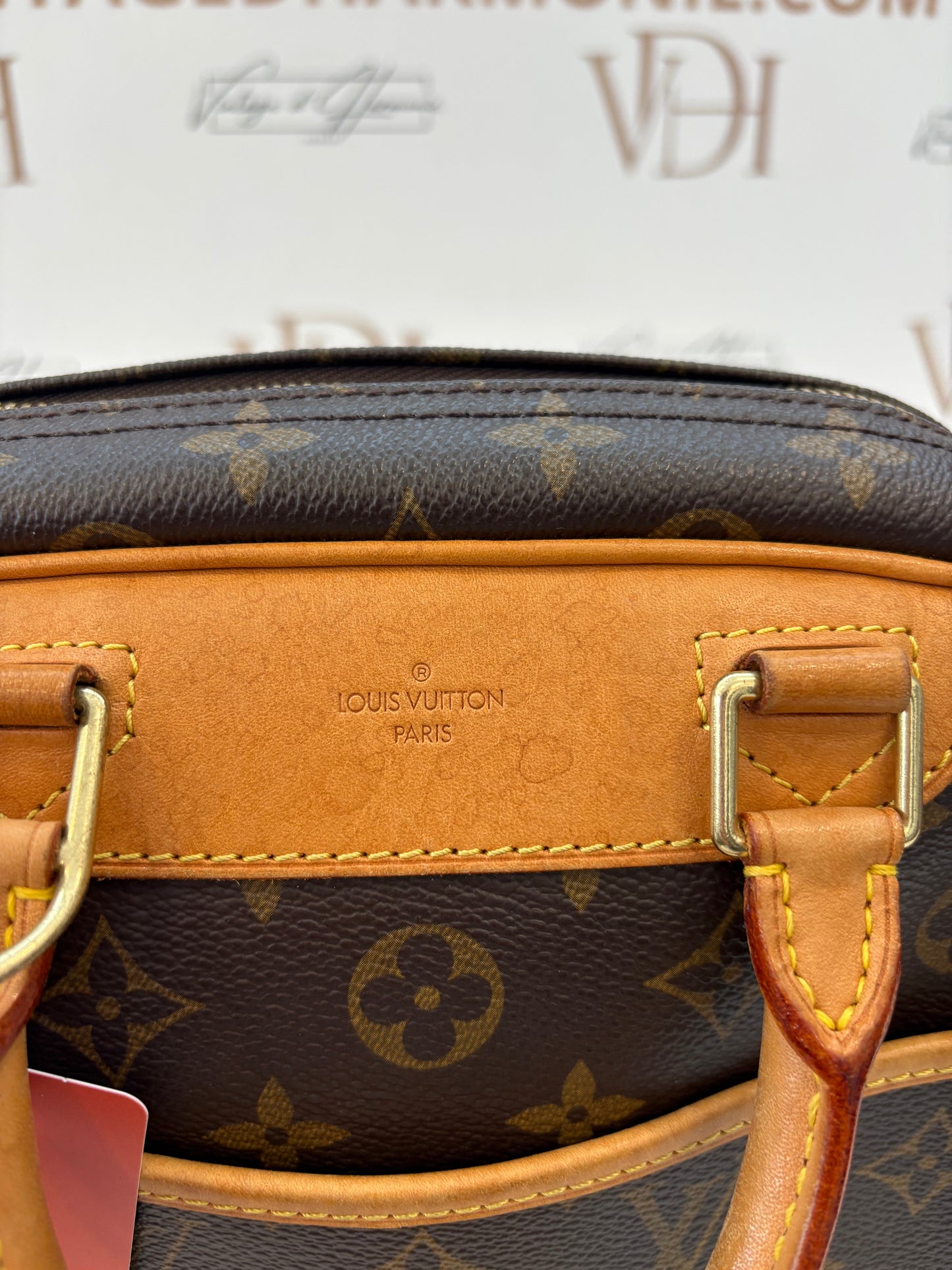 018187 - Louis Vuitton Trouville
