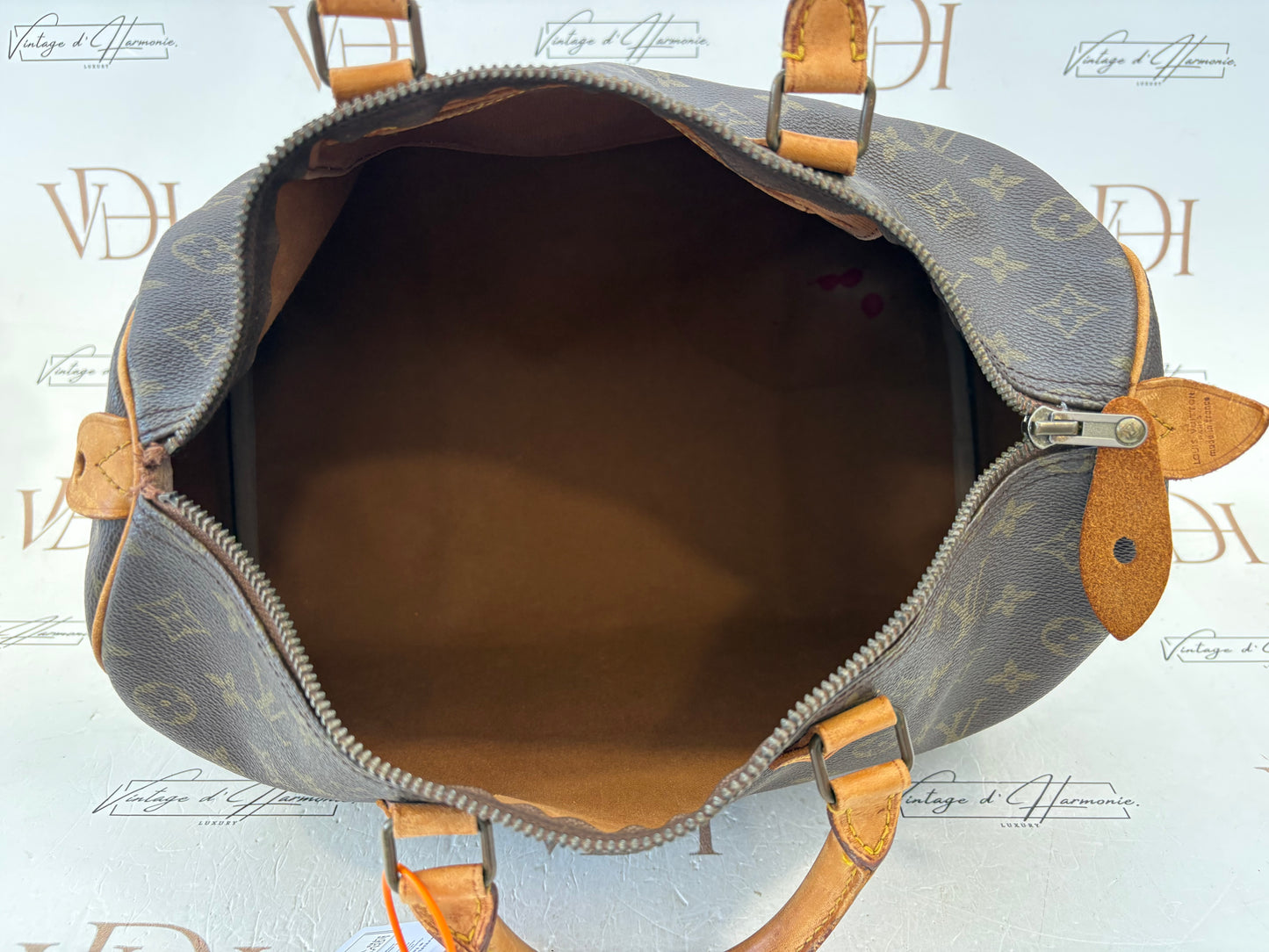018545 - Louis Vuitton Speedy 35