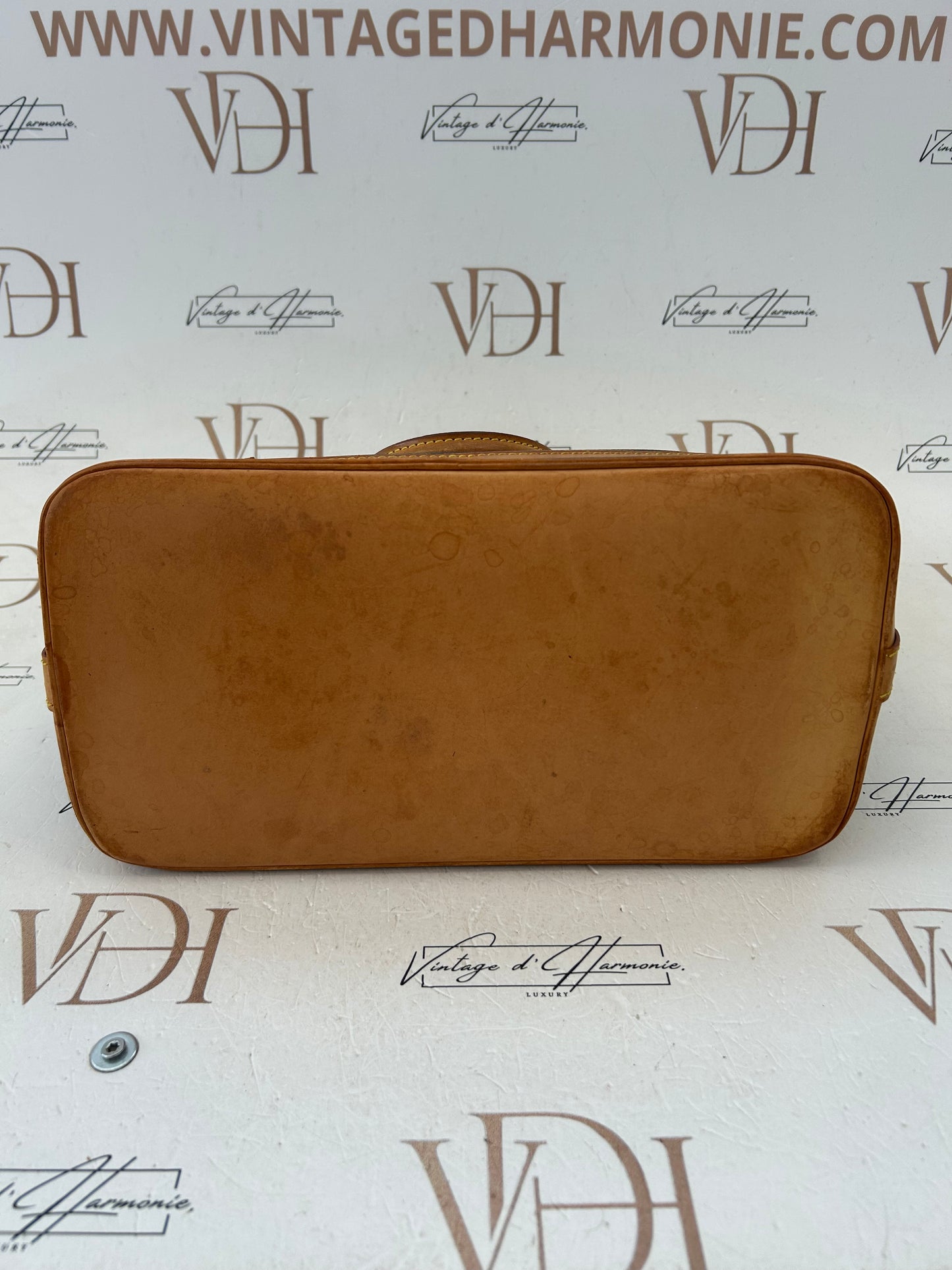 017175 - Louis Vuitton Monogram Alma Handbag