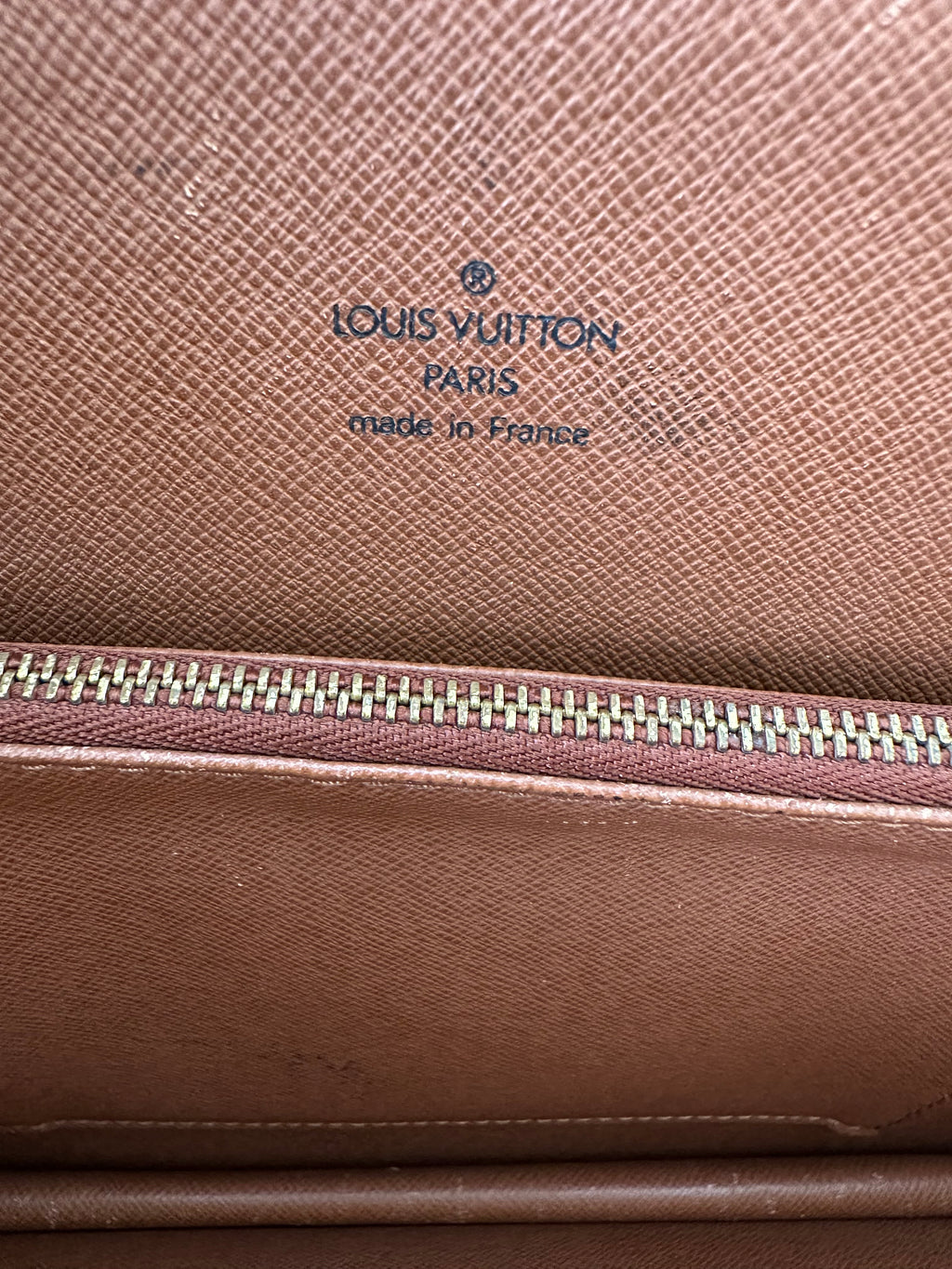 Louis Vuitton Courcelles