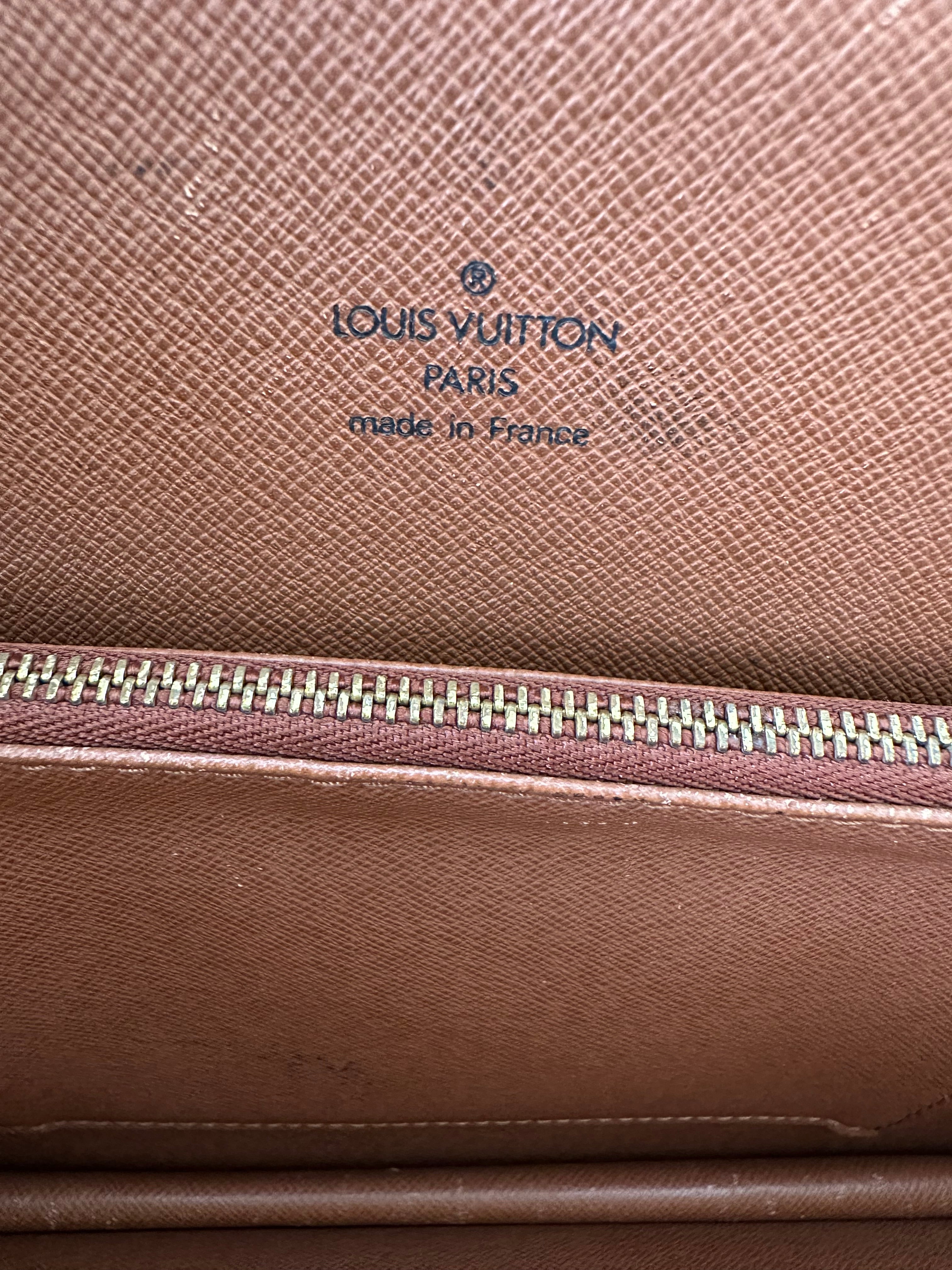 Louis Vuitton Courcelles