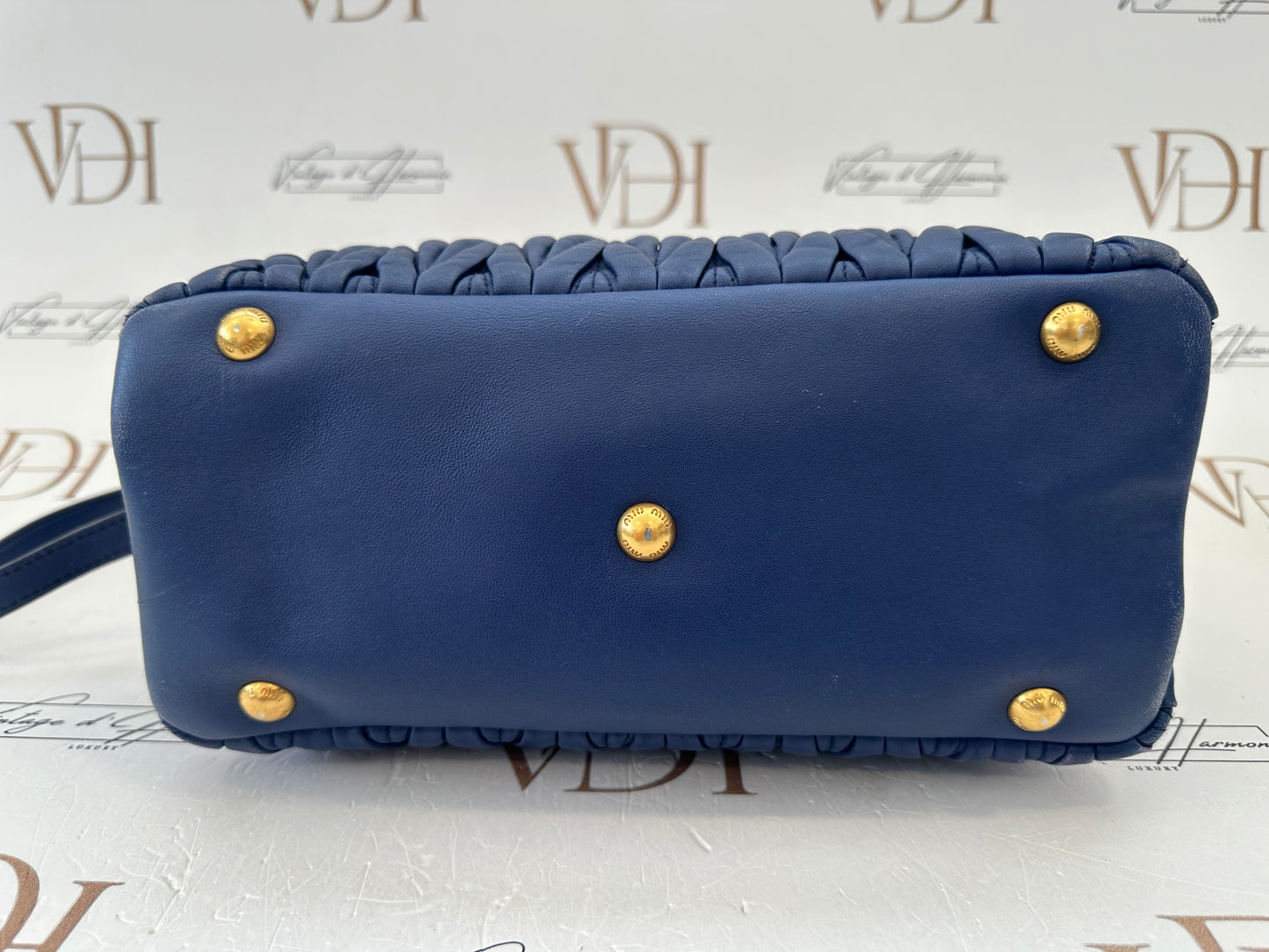 382661 -  Miu Miu Avenue