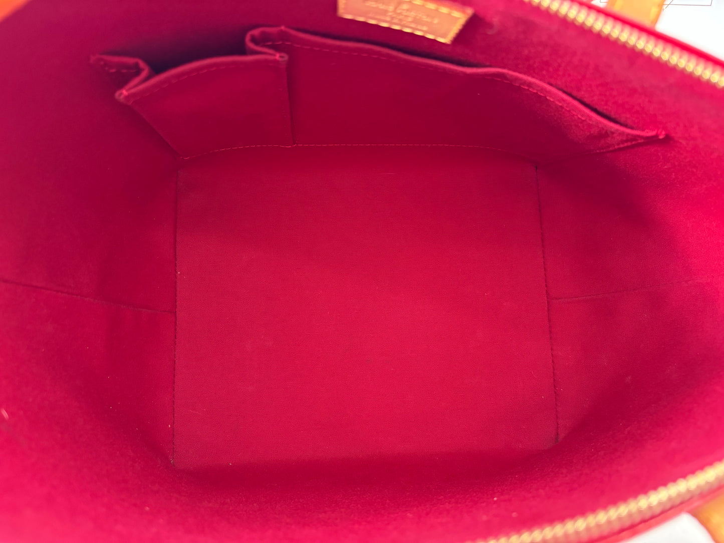 383502 - Louis Vuitton Belevue