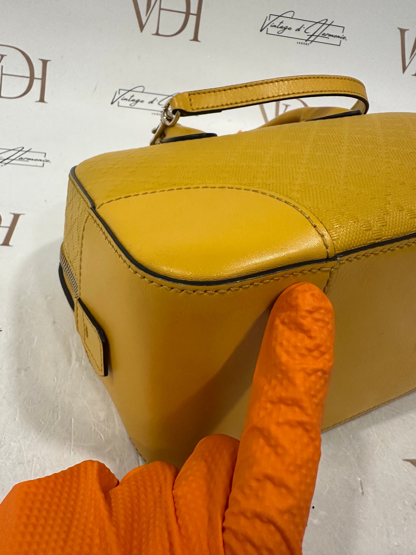 383169 - Gucci Bag Yellow