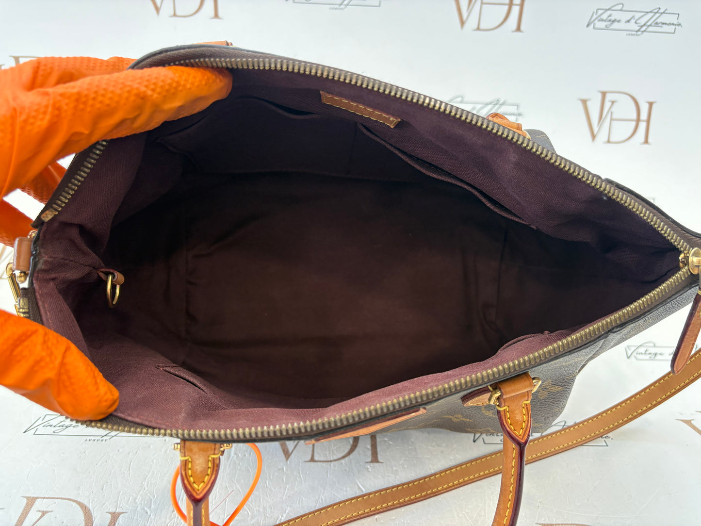 384088 - Louis Vuitton Turenne