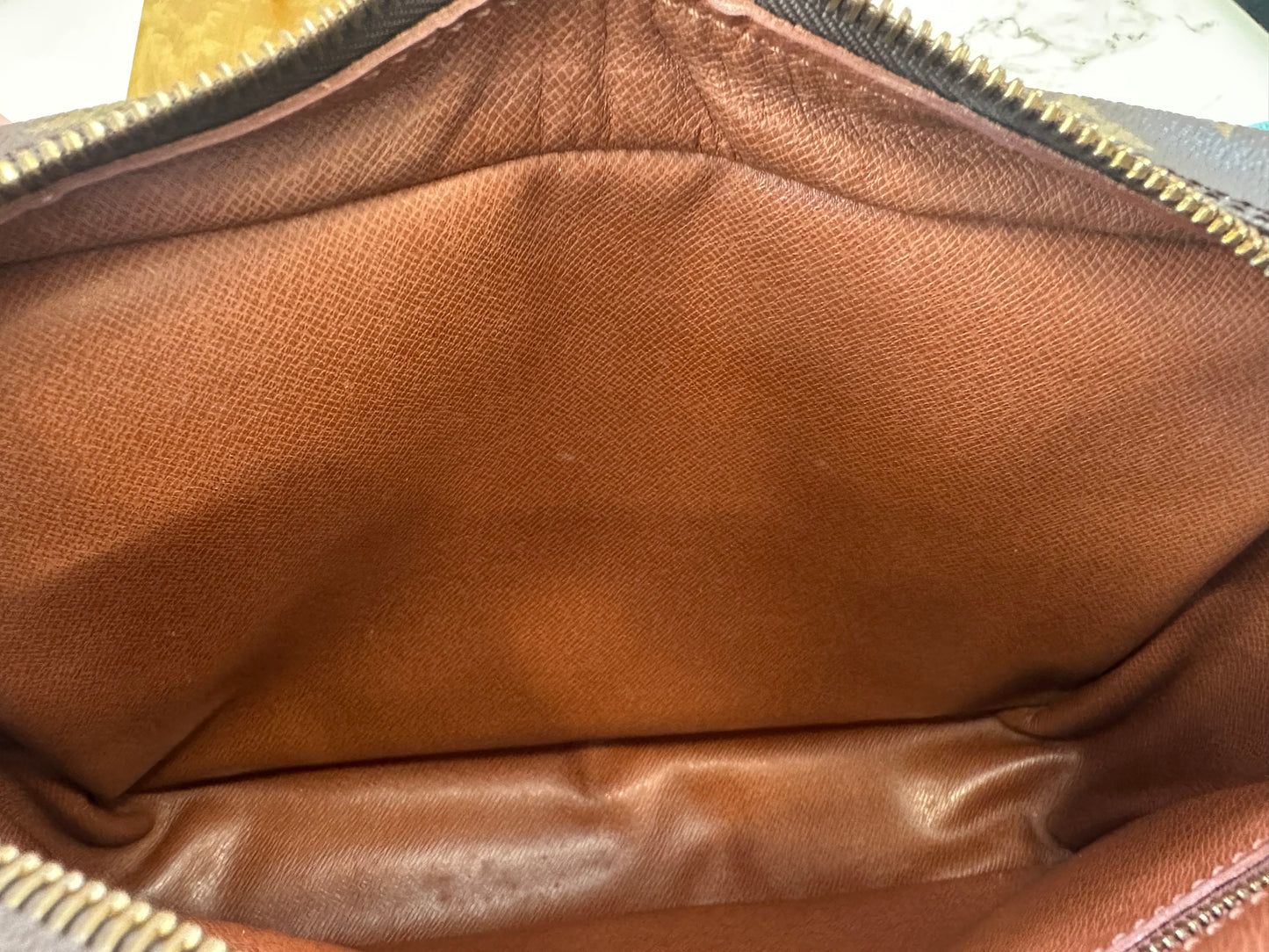 Louis Vuitton Trocadero 27
