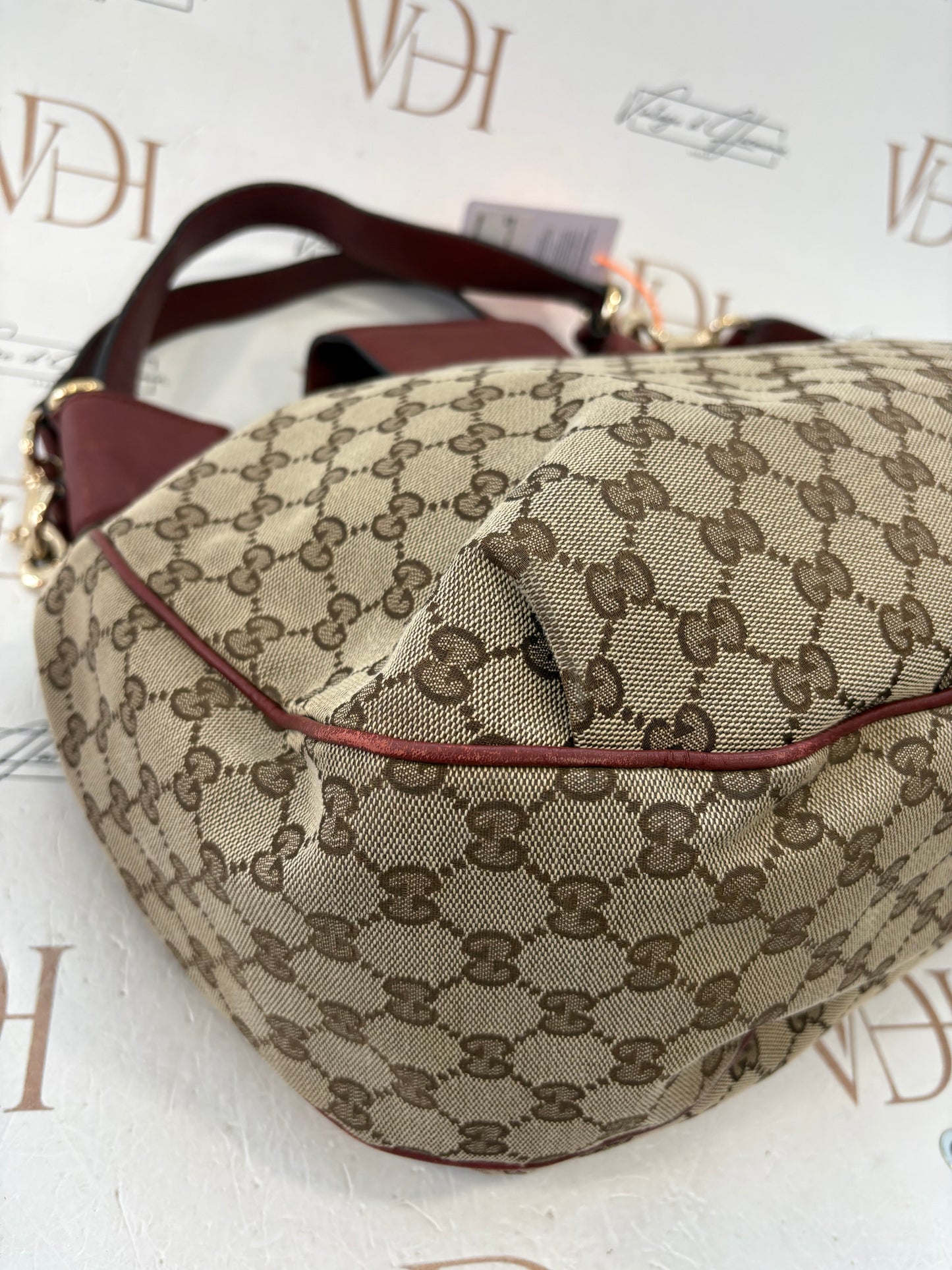 383448 - Gucci Sukey