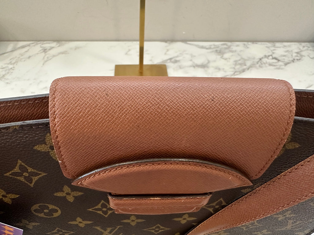 Louis Vuitton Courcelles