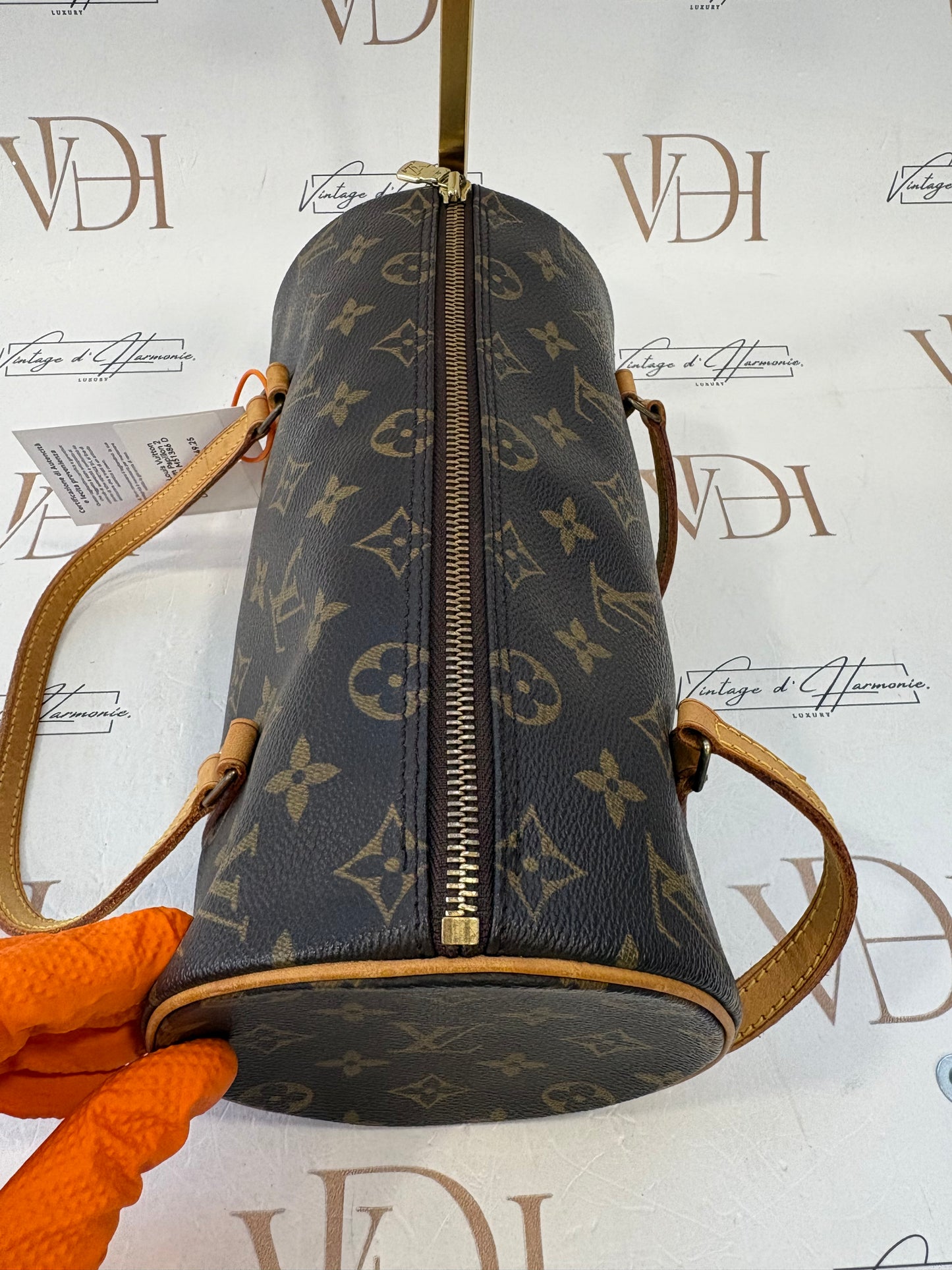 016915 - Louis Vuitton Papillon 26