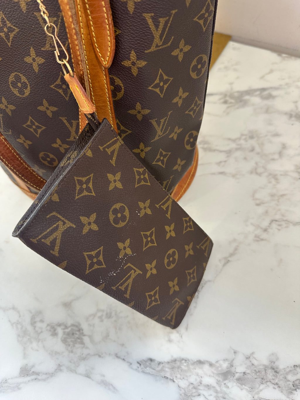 Louis Vuitton Bucket GM