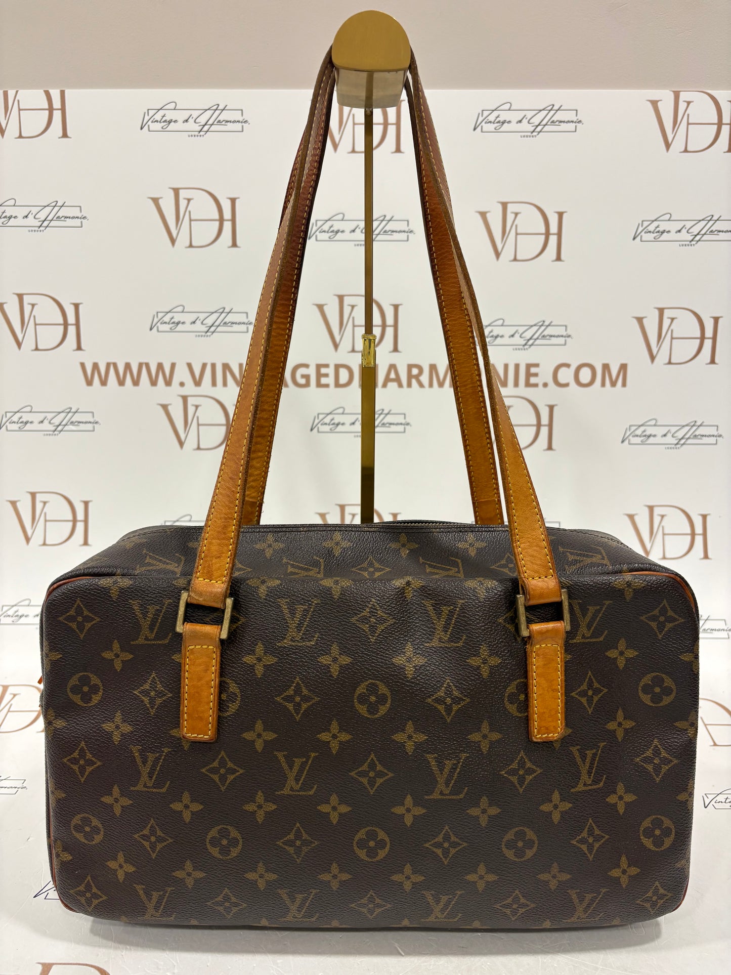 016932 - Louis Vuitton Cite GM