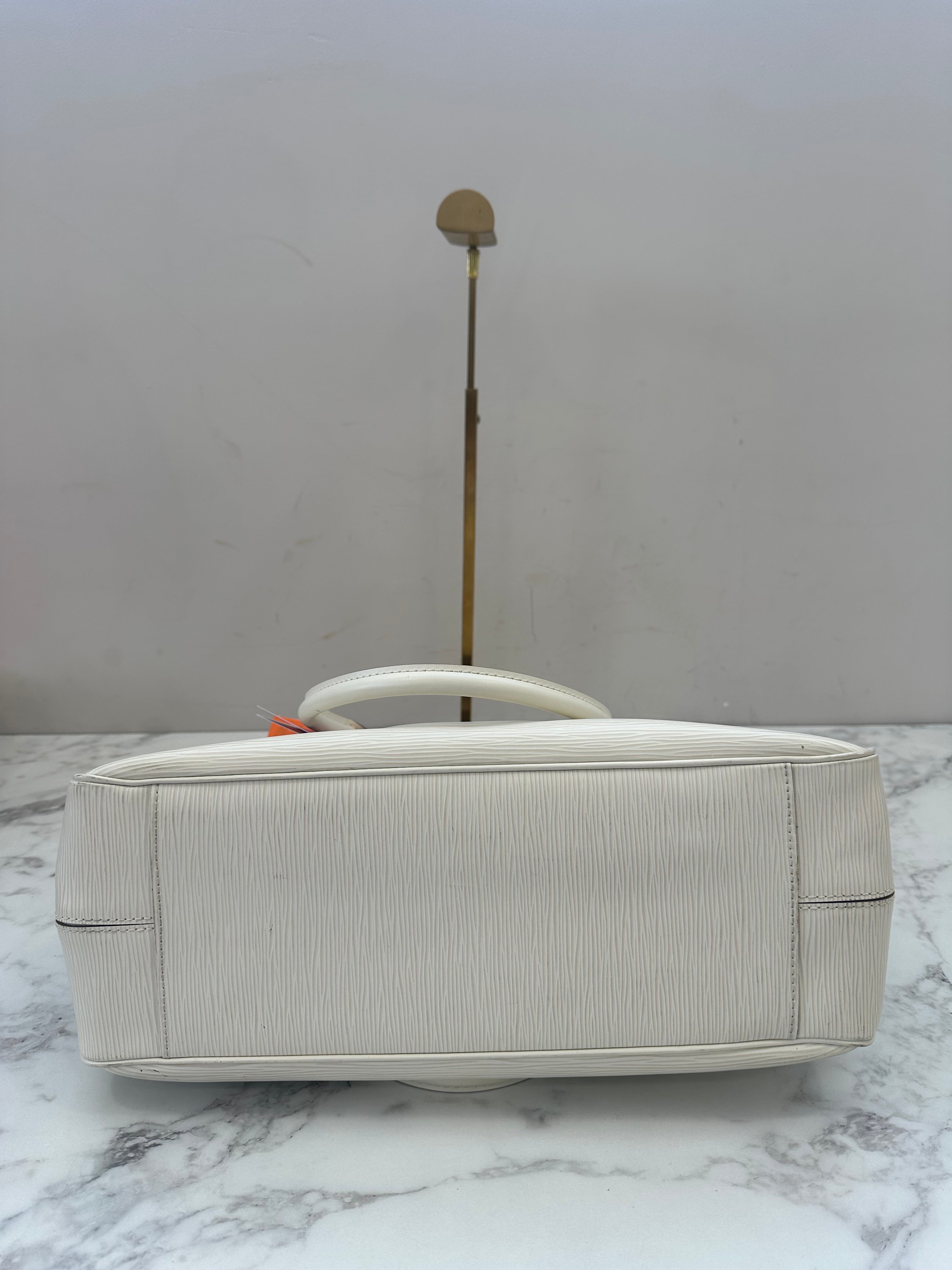 Louis Vuitton Epi Passy GM