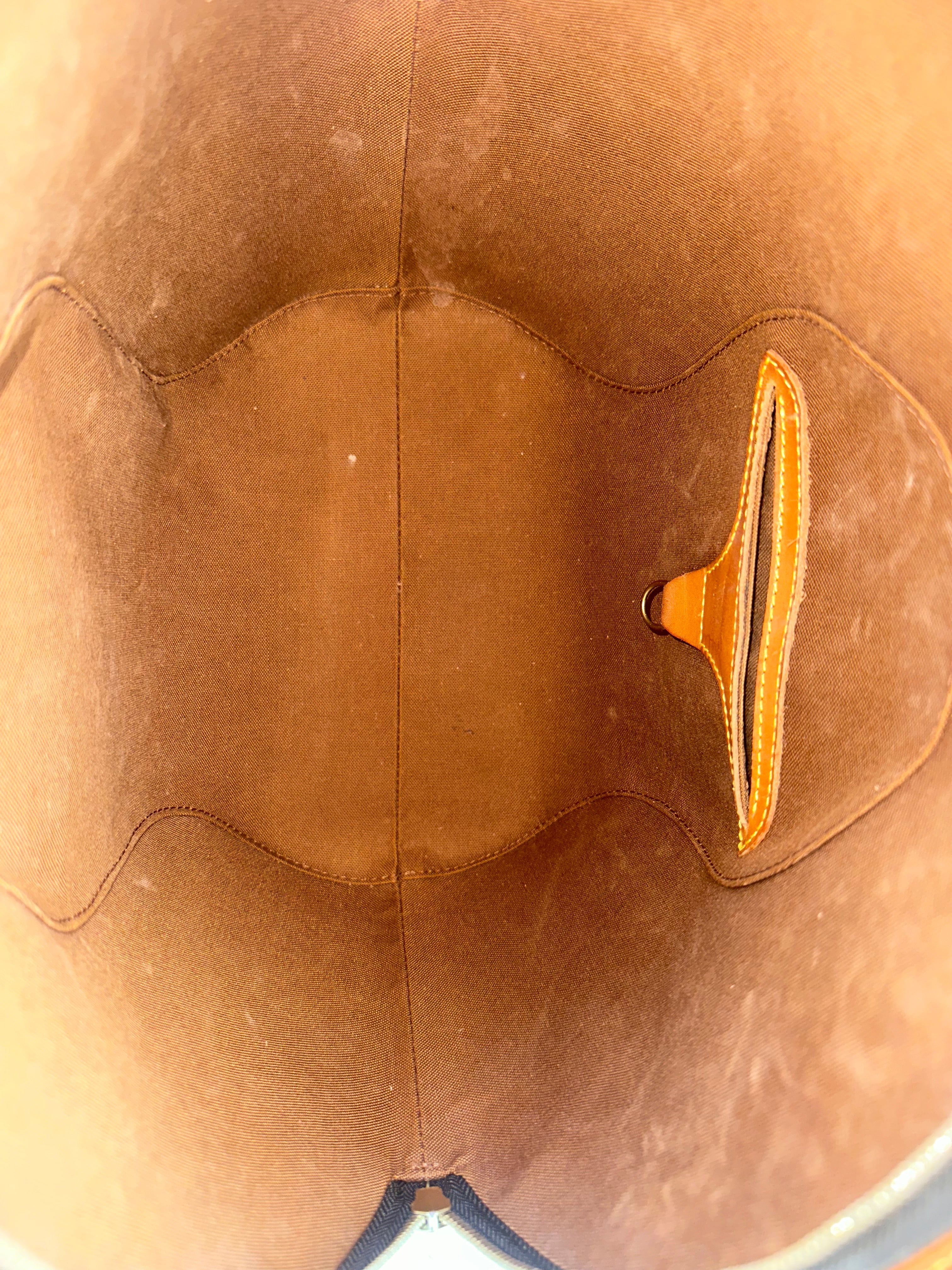 Louis Vuitton Ellipse MM