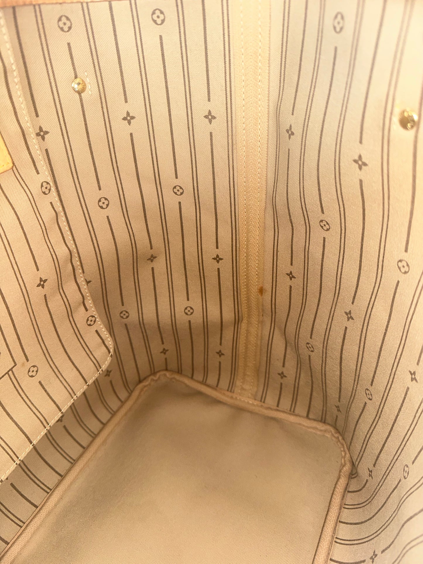 Louis Vuitton Neverfull