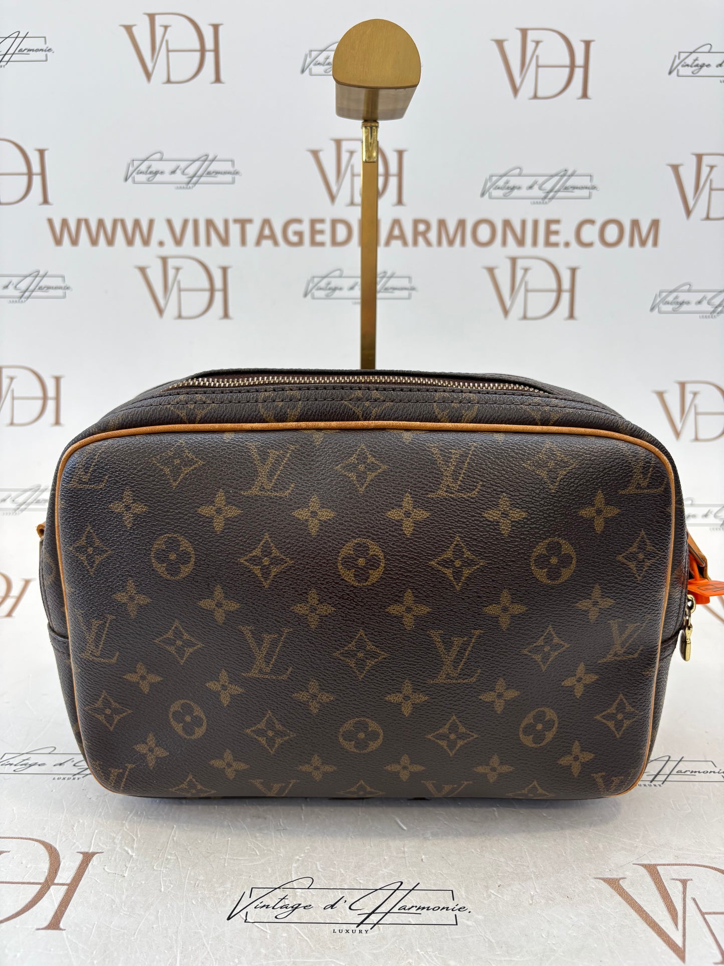 018947 - Louis Vuitton Reporter PM