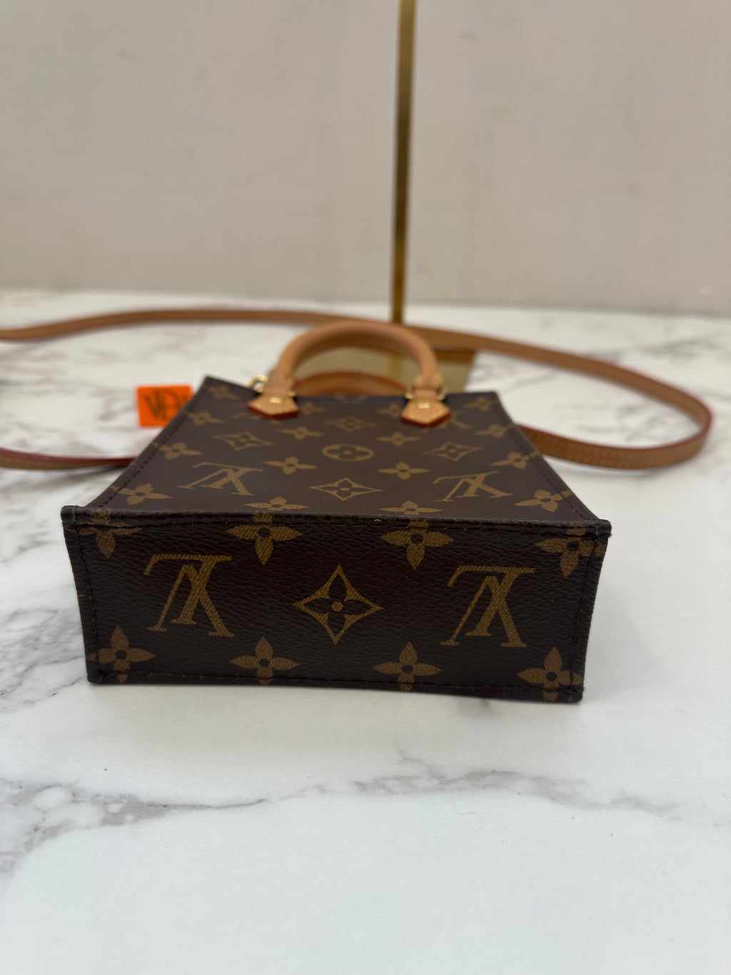 Louis Vuitton Petite Sac Plat