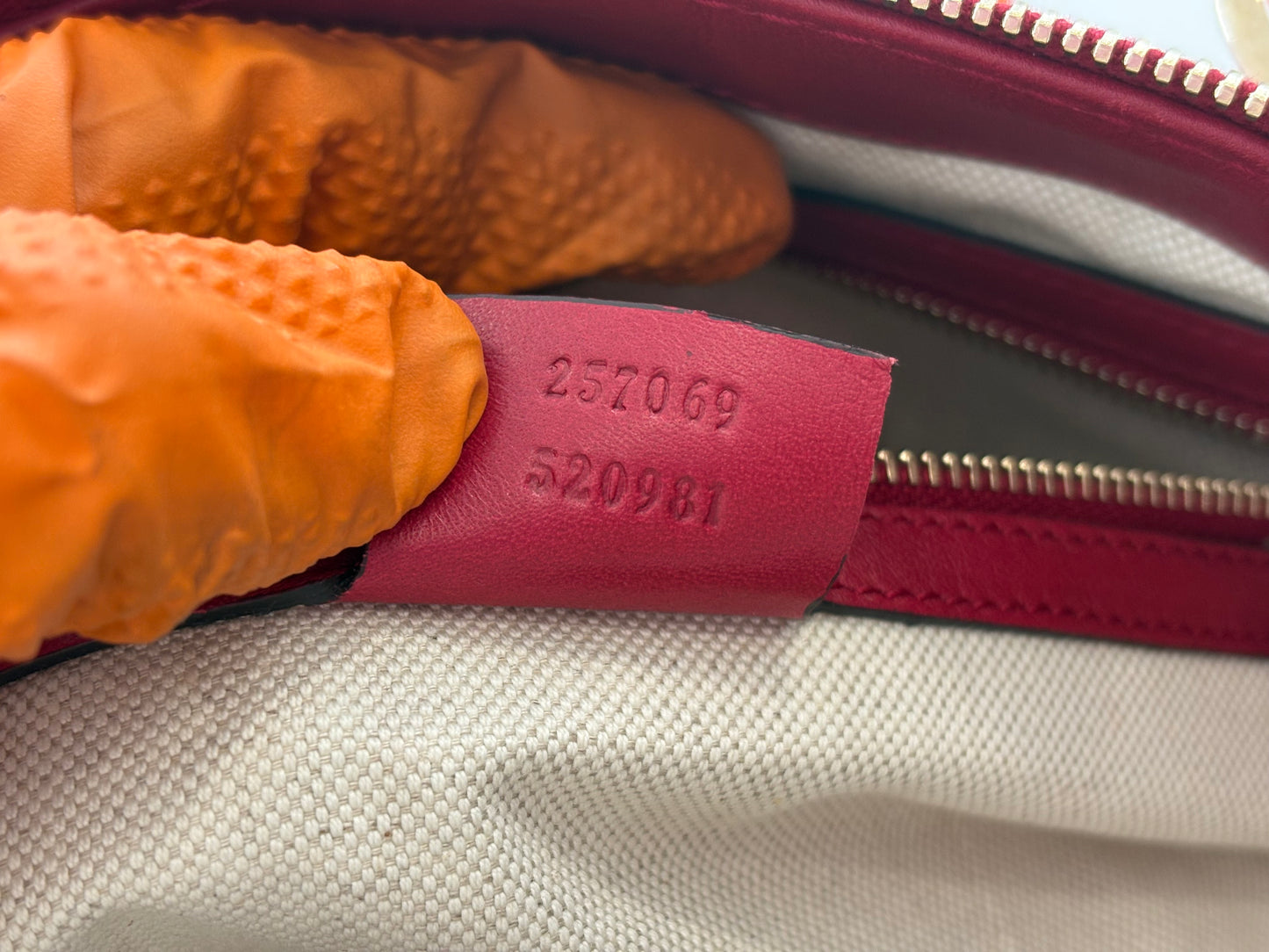 384034 - Gucci Lover