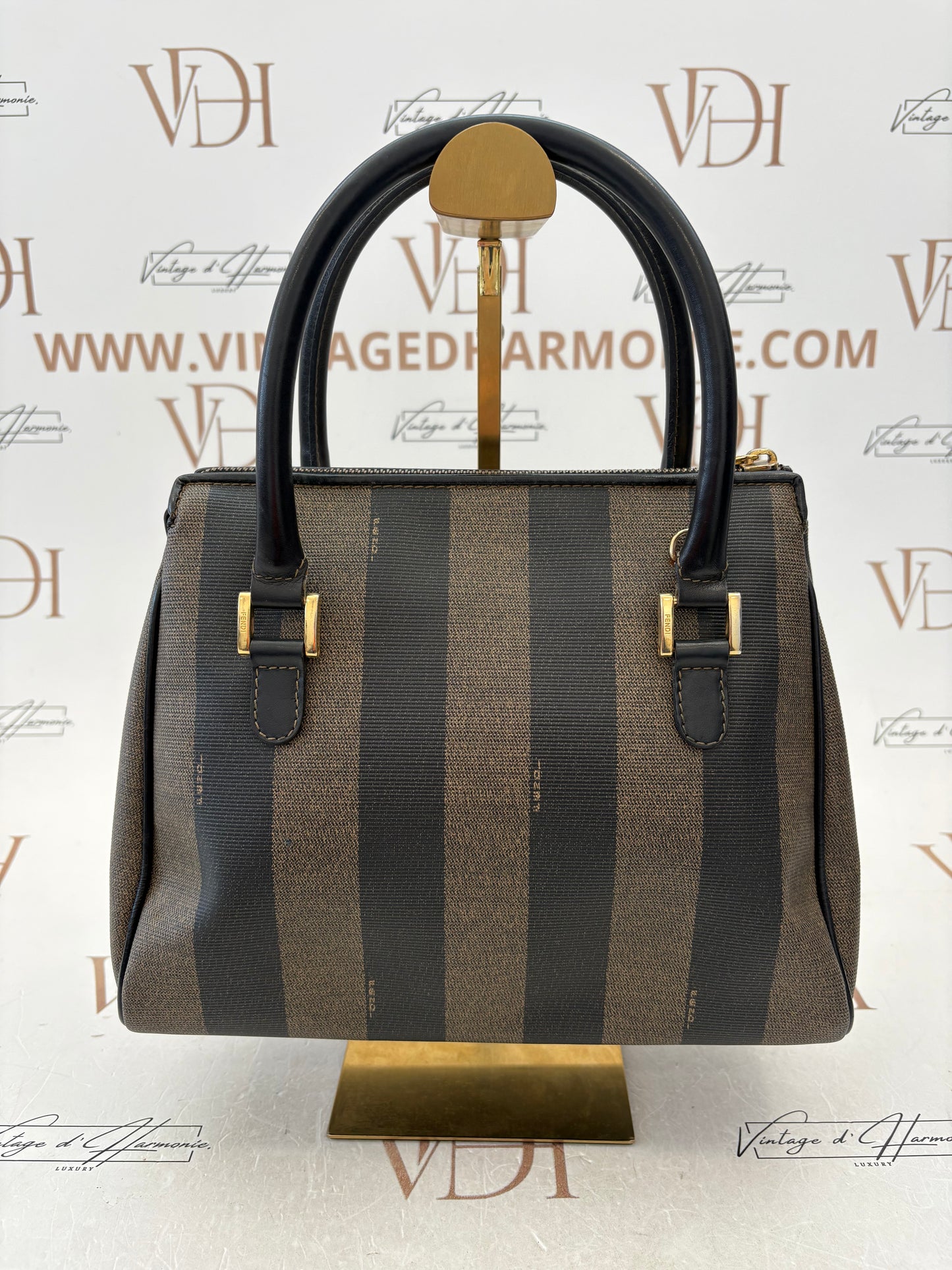 018967 - Fendi Pequin