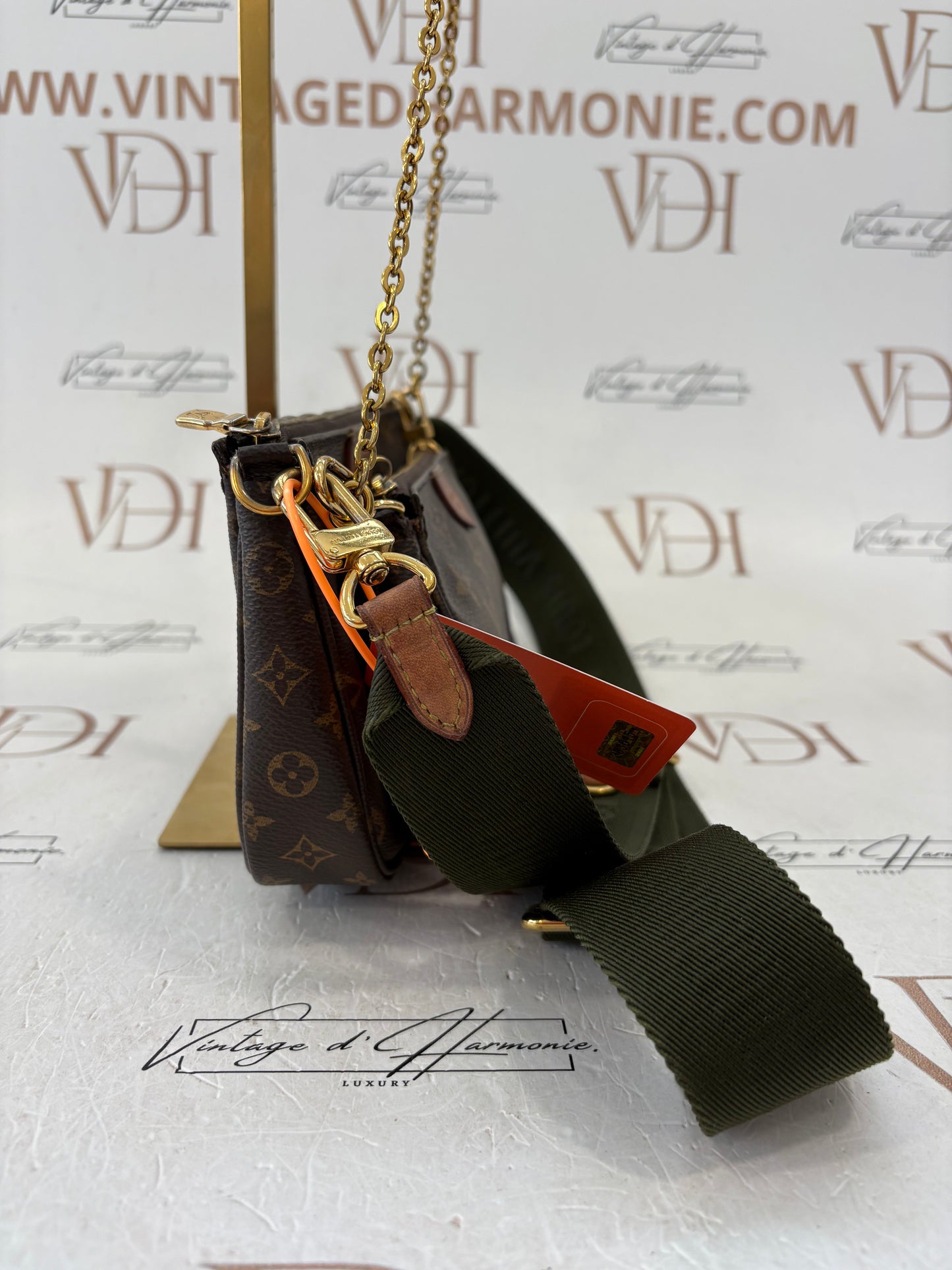 383615 - Louis Vuitton Multipochette