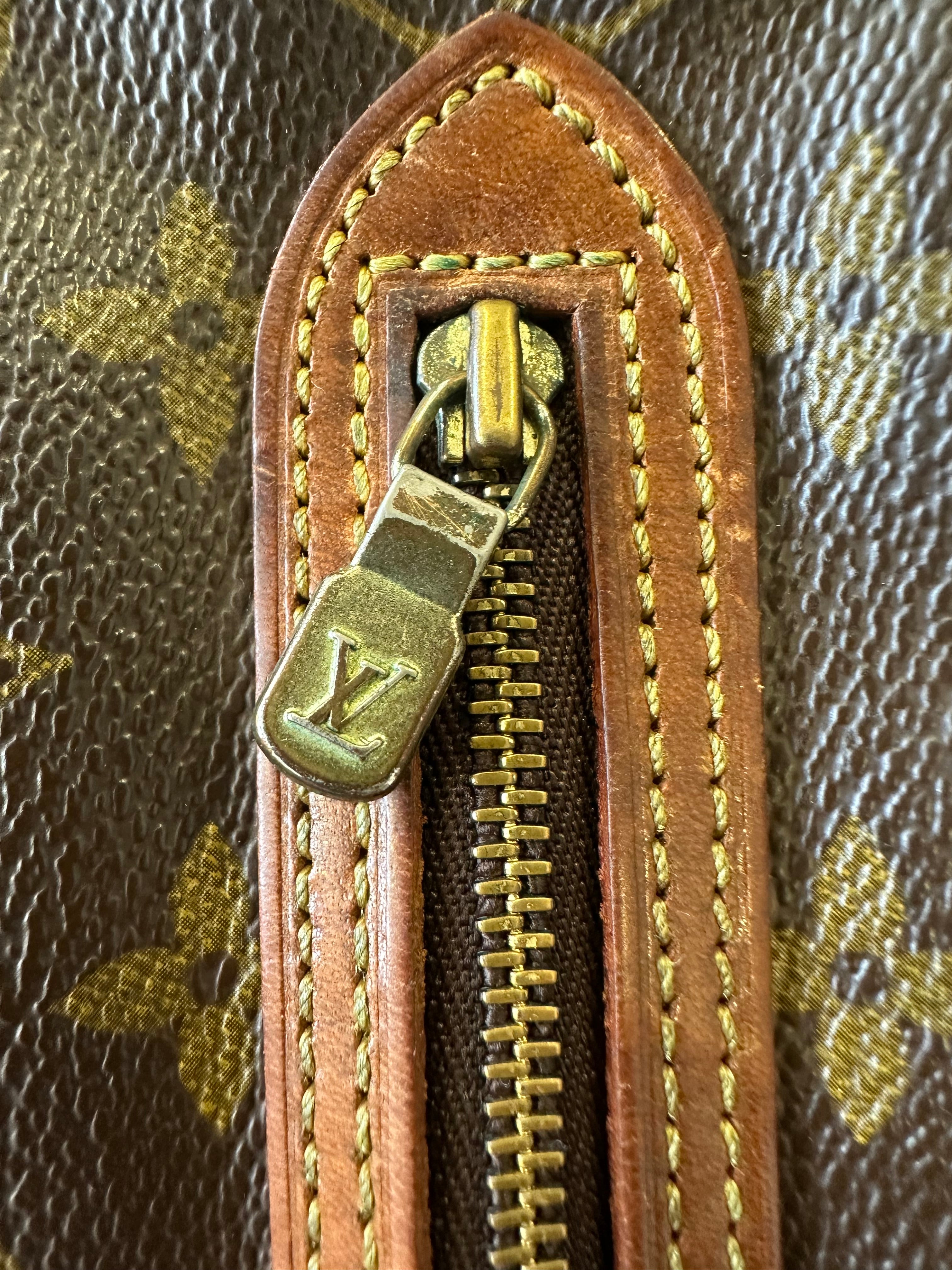 Louis Vuitton Dragonne GM