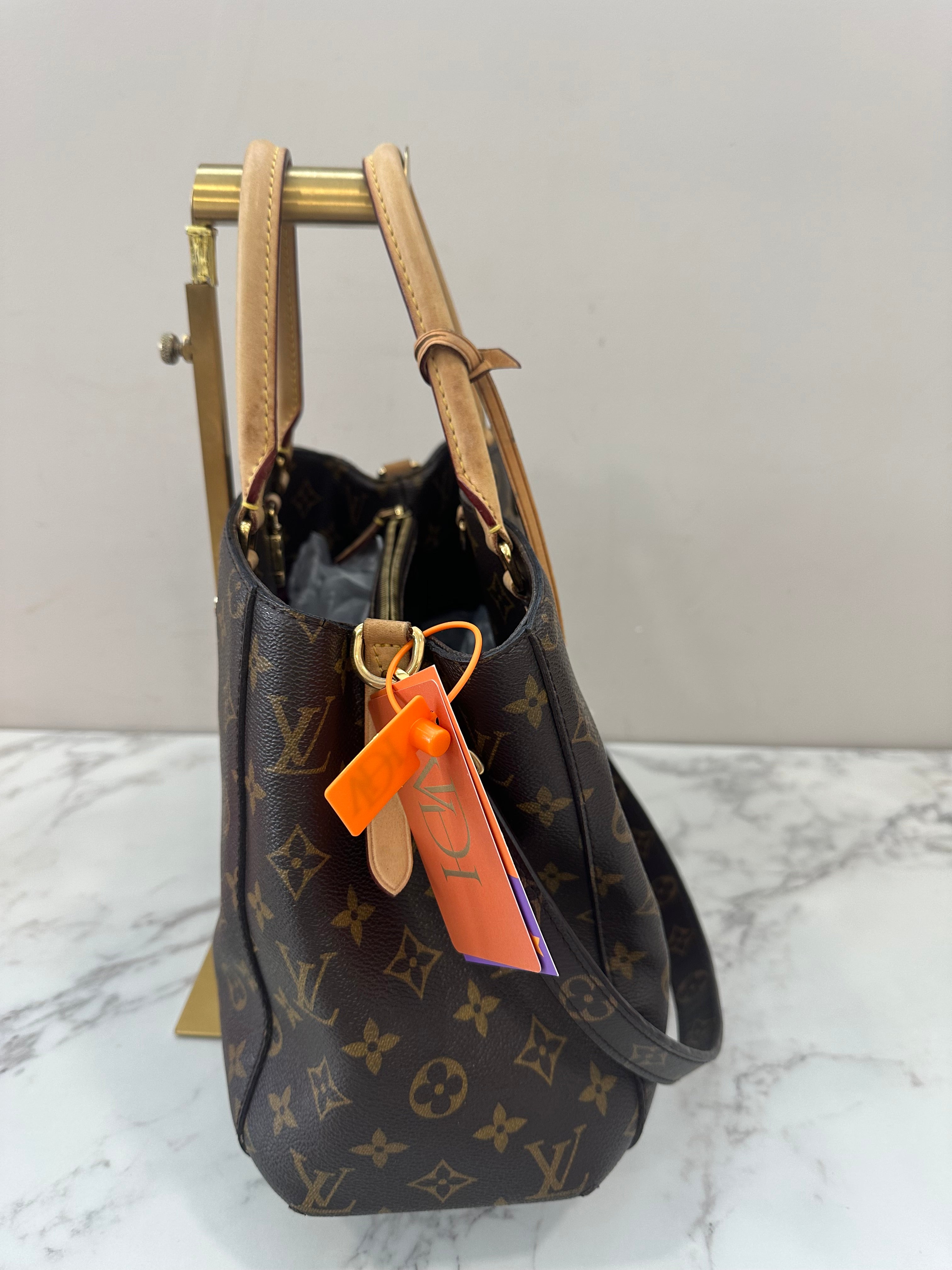 Louis Vuitton Montaigne