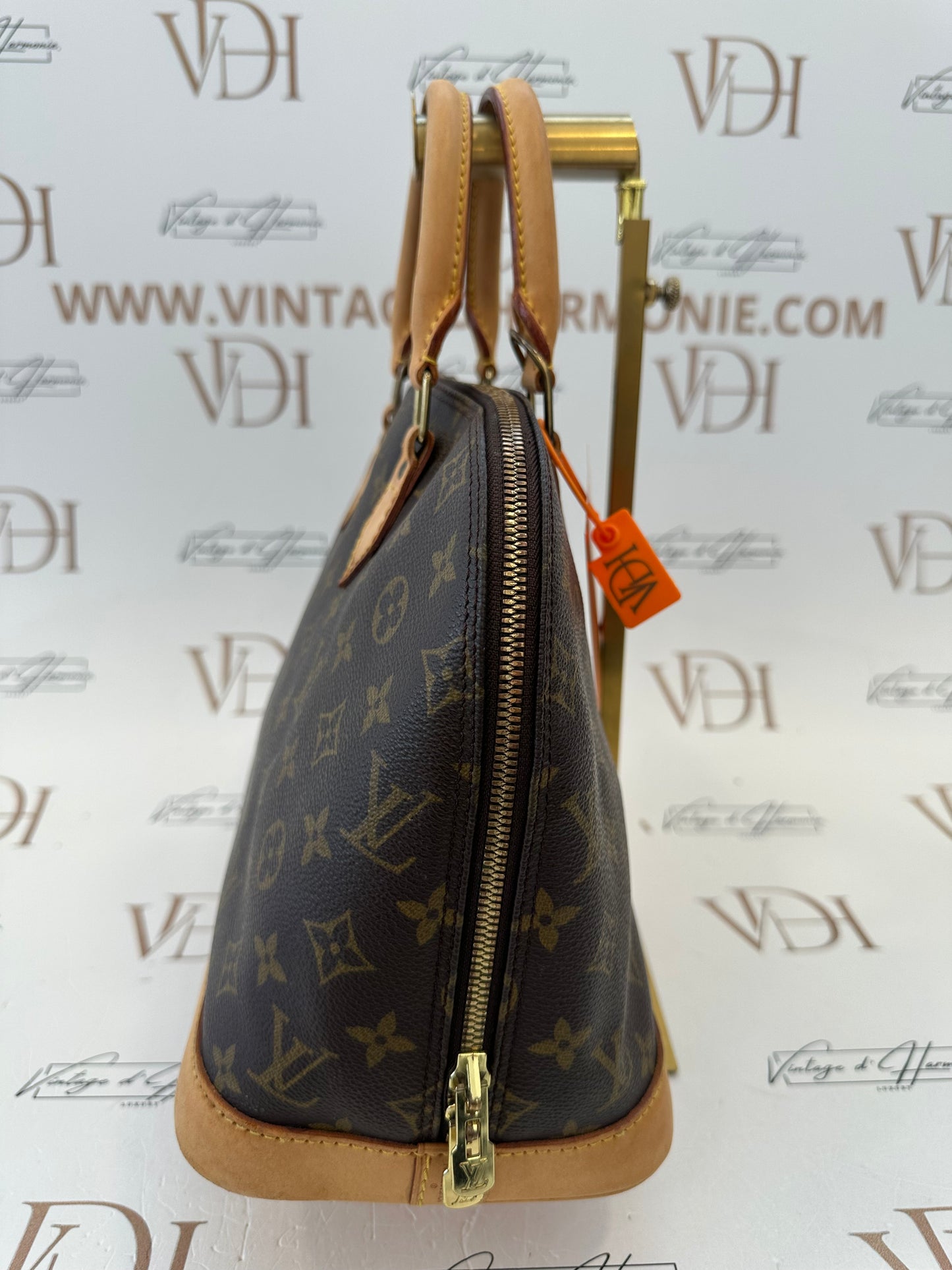 017815 - Louis Vuitton Alma