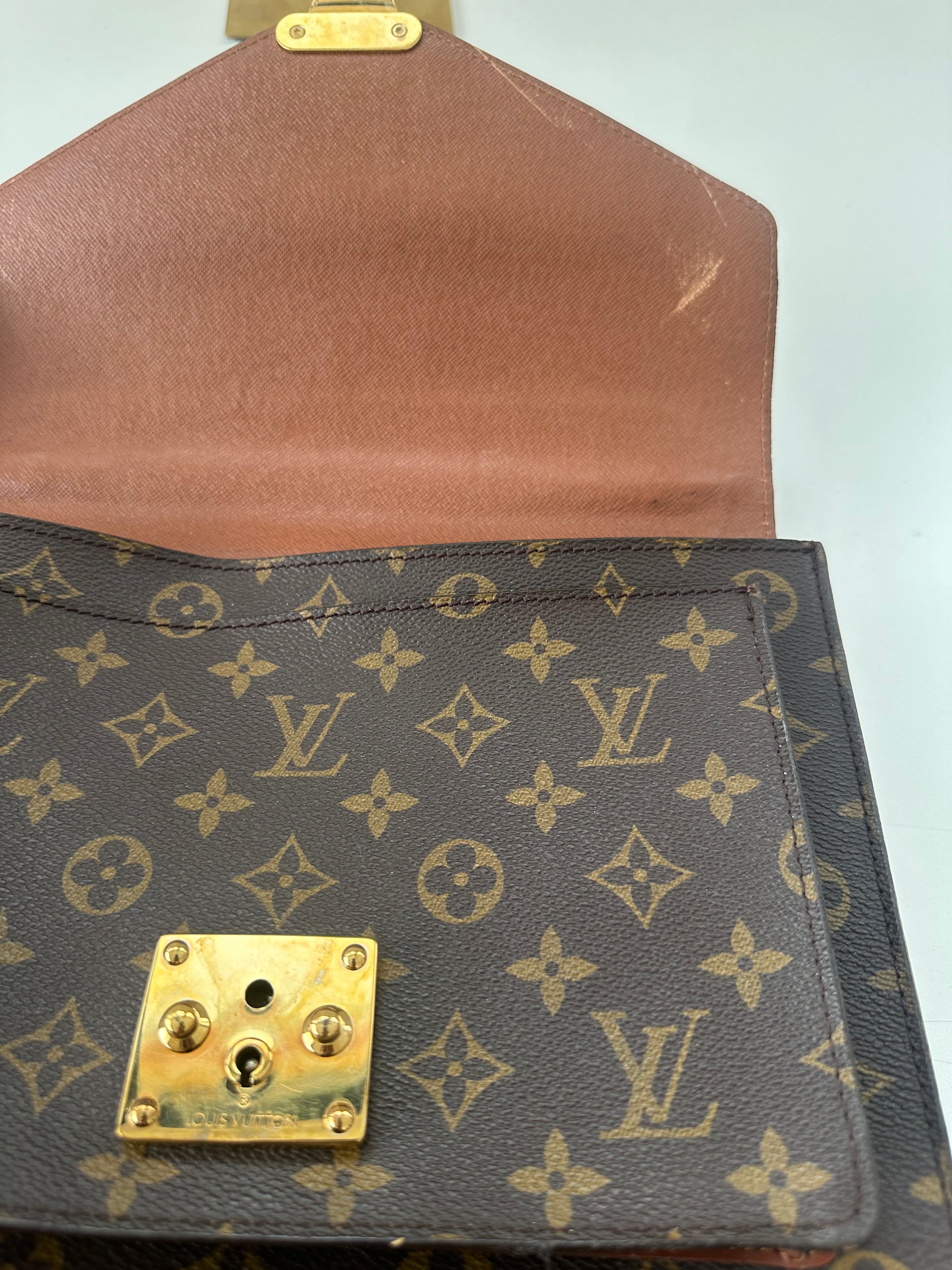 Louis Vuitton Monceau 28