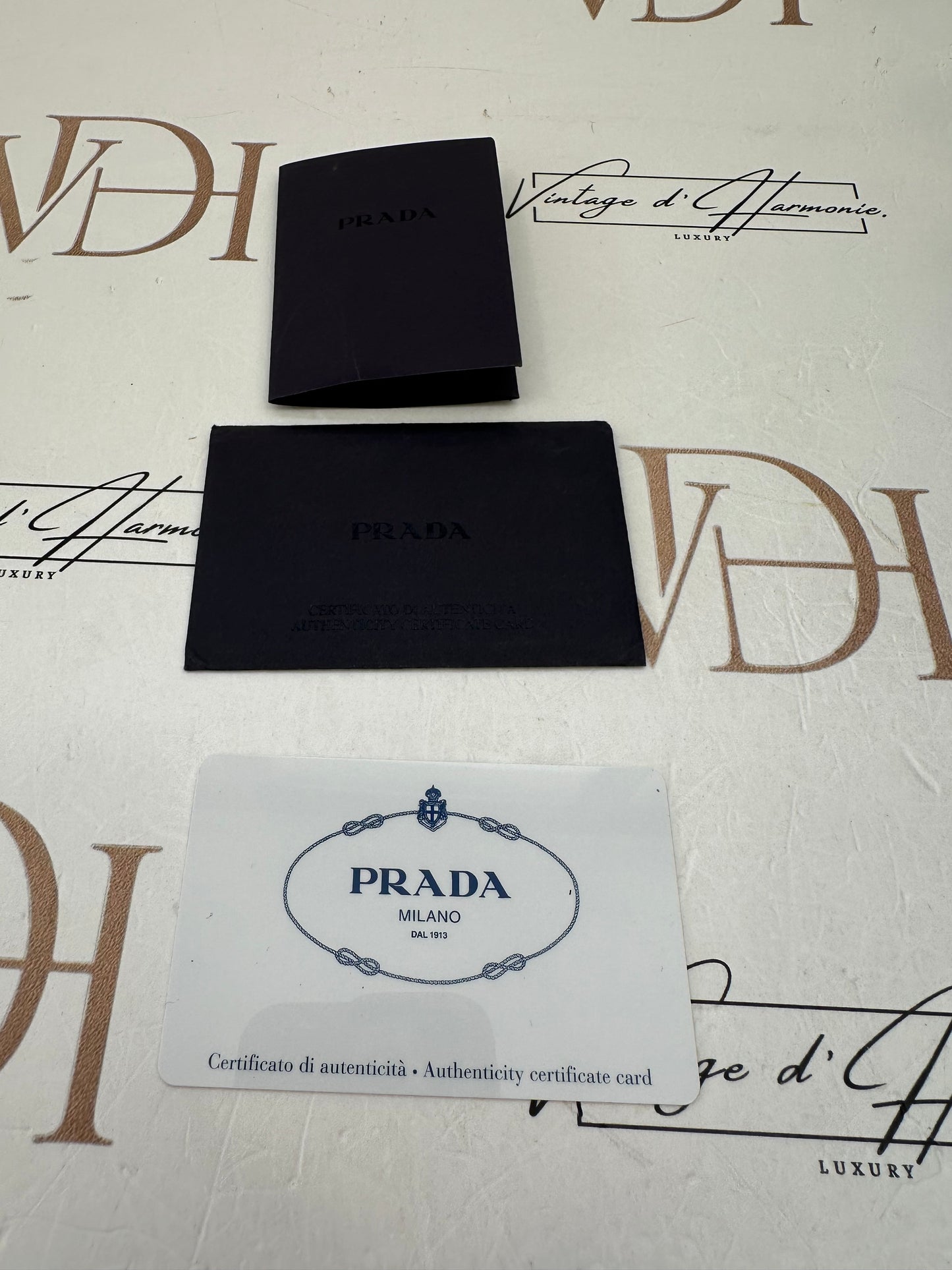382868 - Prada Galleria