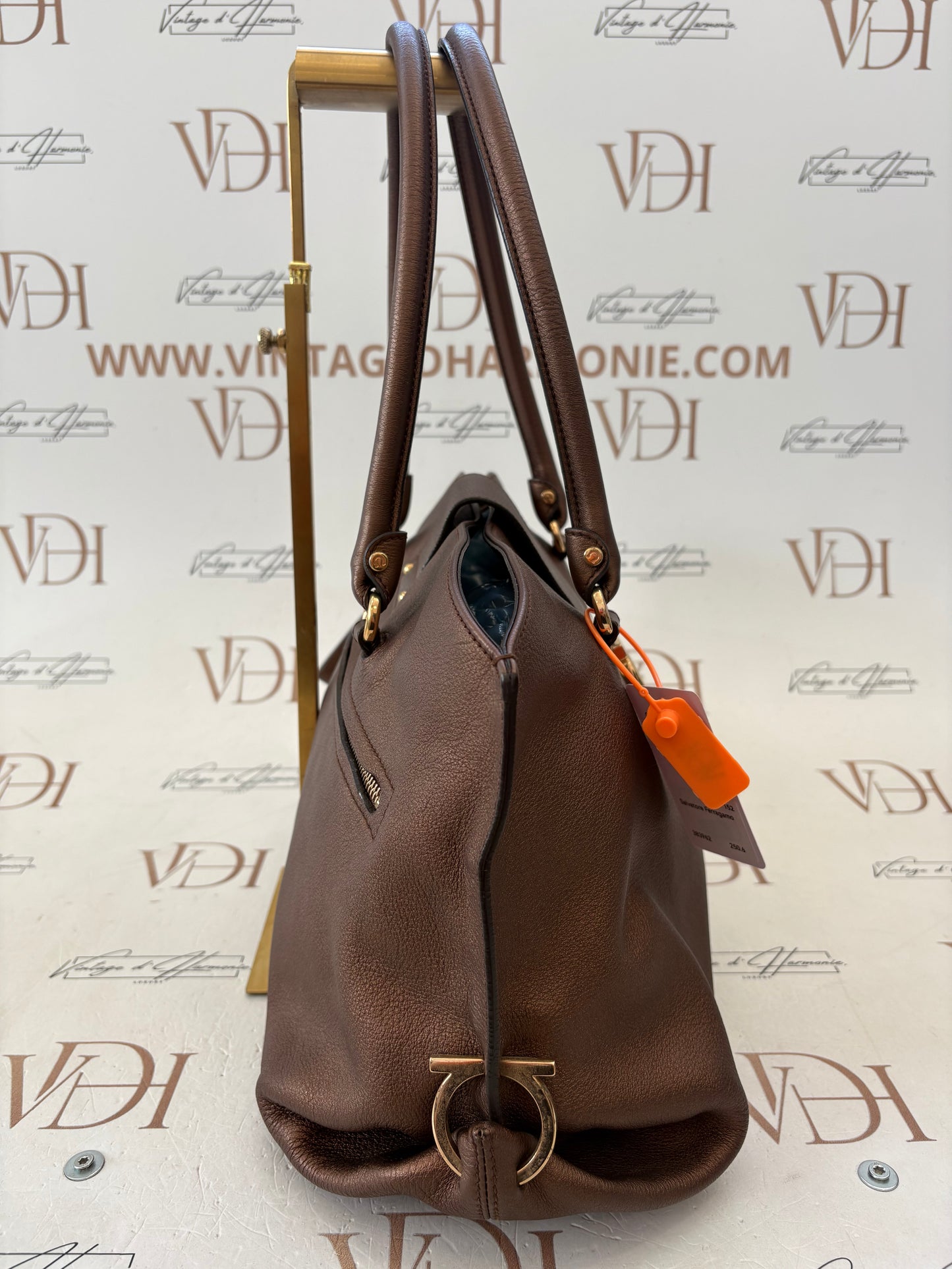 383962 - Salvatore Ferragamo Brown