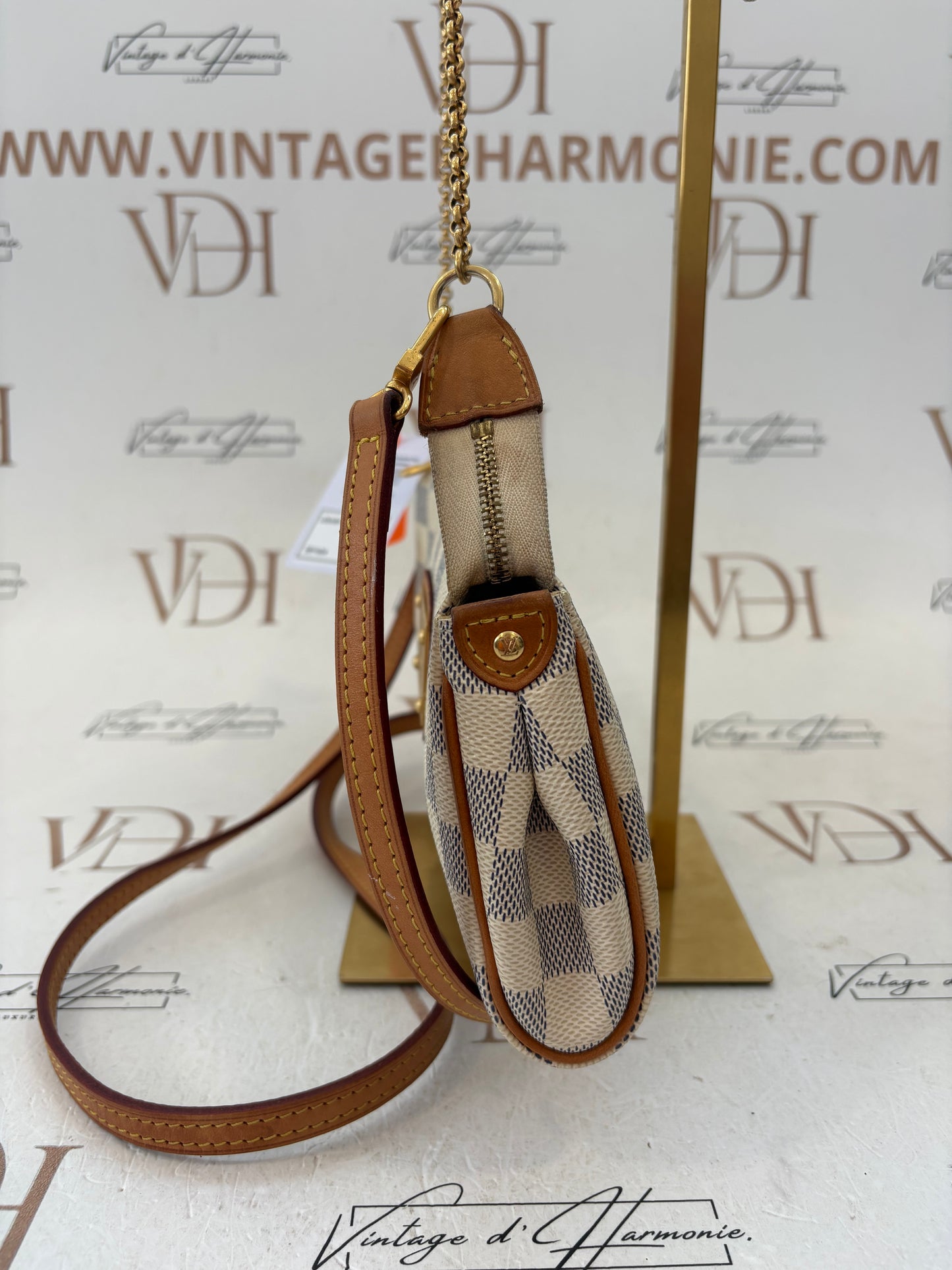 201424 - Louis Vuitton Eva