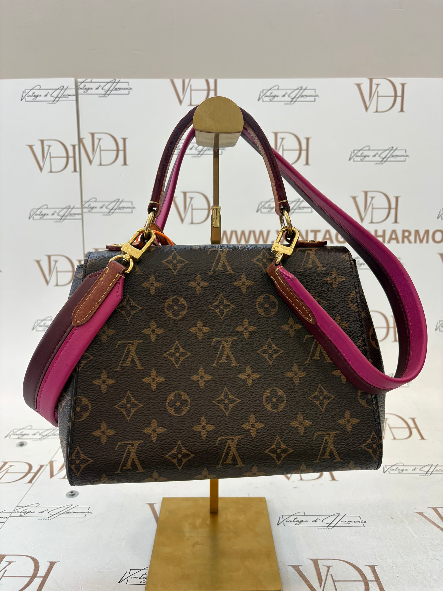 384167 - LV Cluny