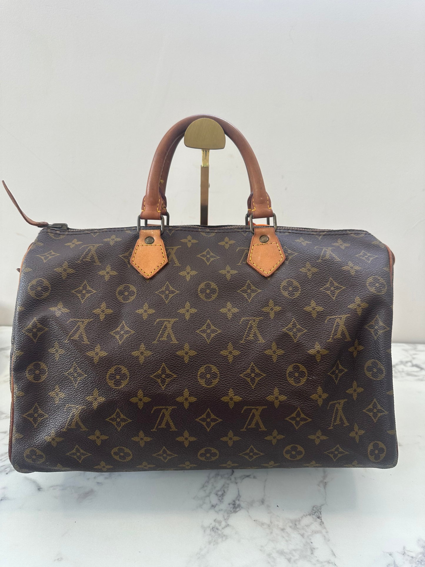 Louis Vuitton Speedy 35