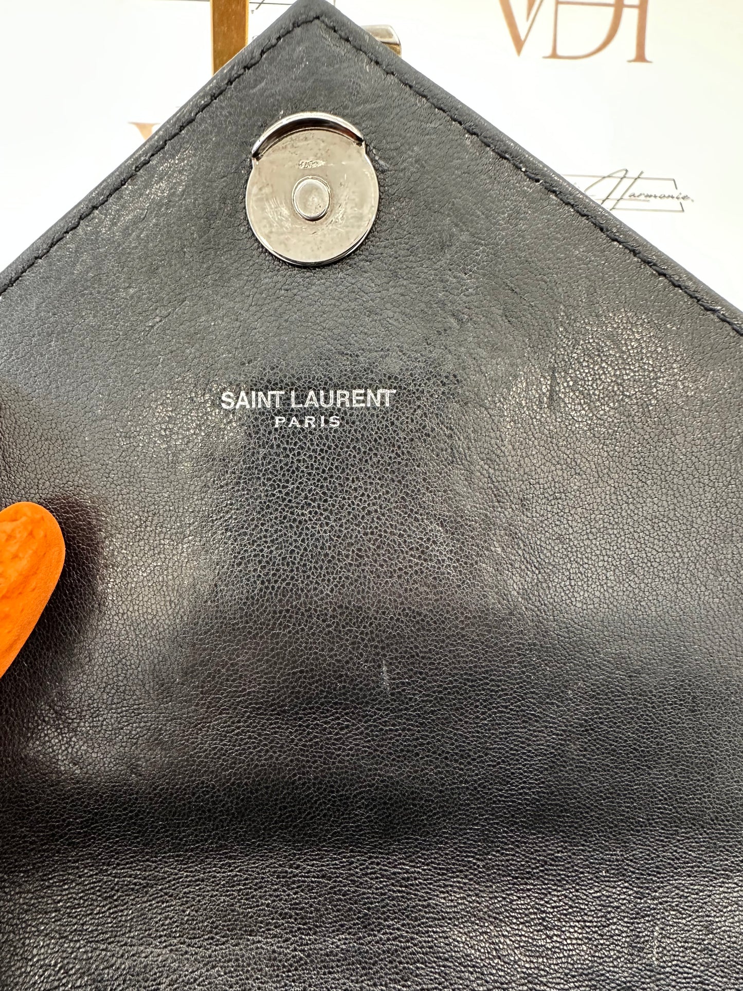 382565 - Saint Laurent College