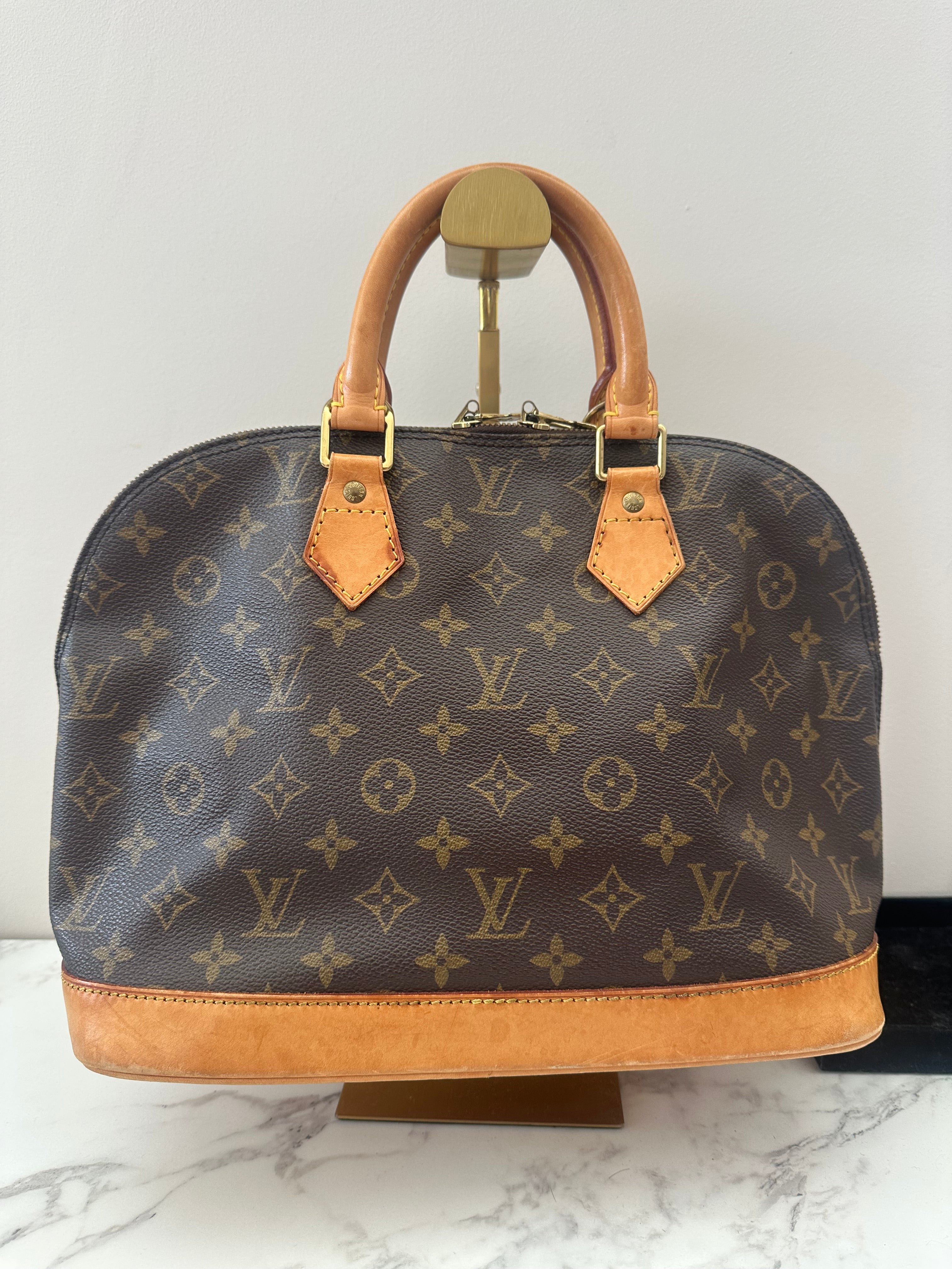 Louis Vuitton Alma