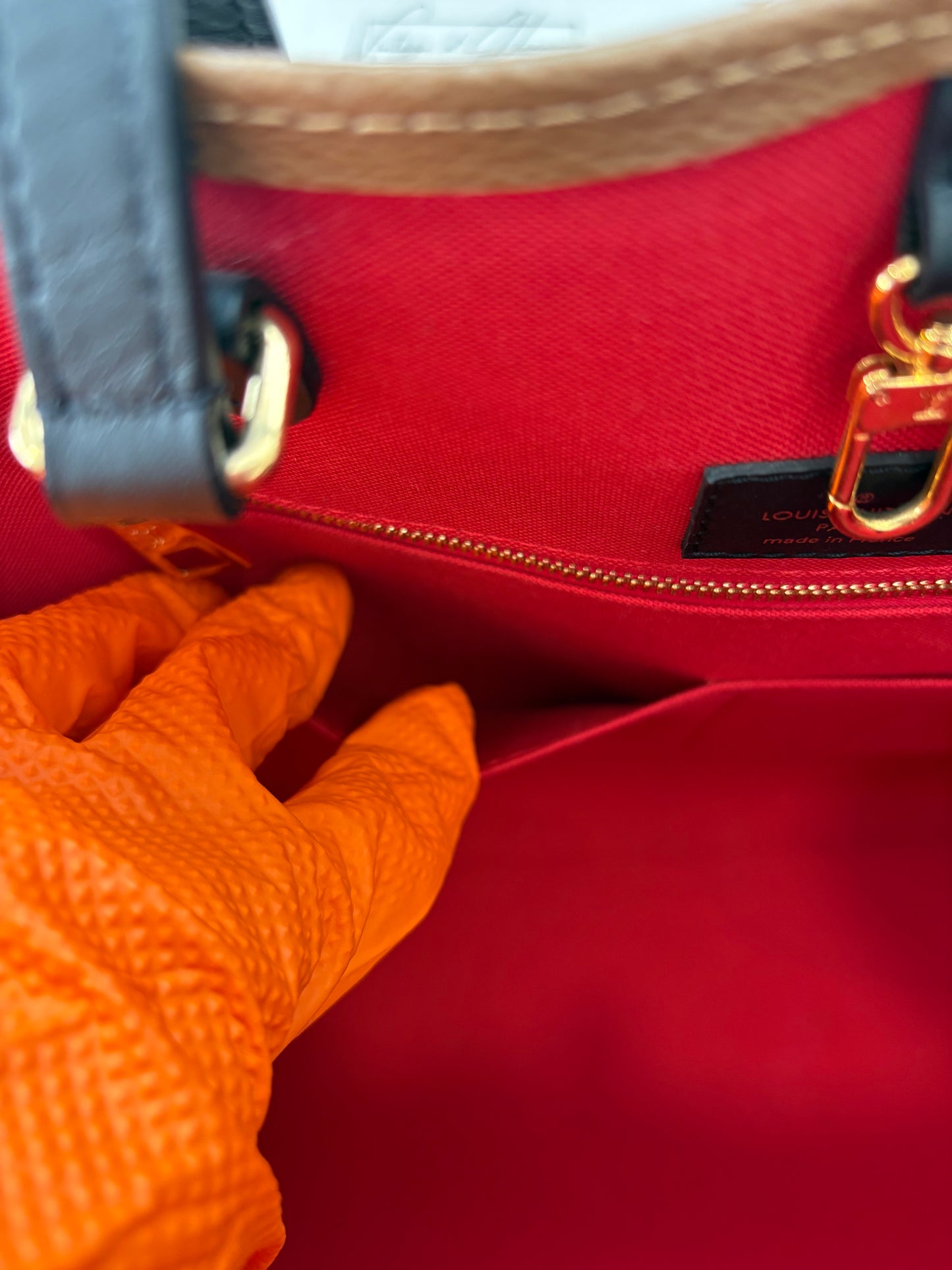 384259 - LV onthego