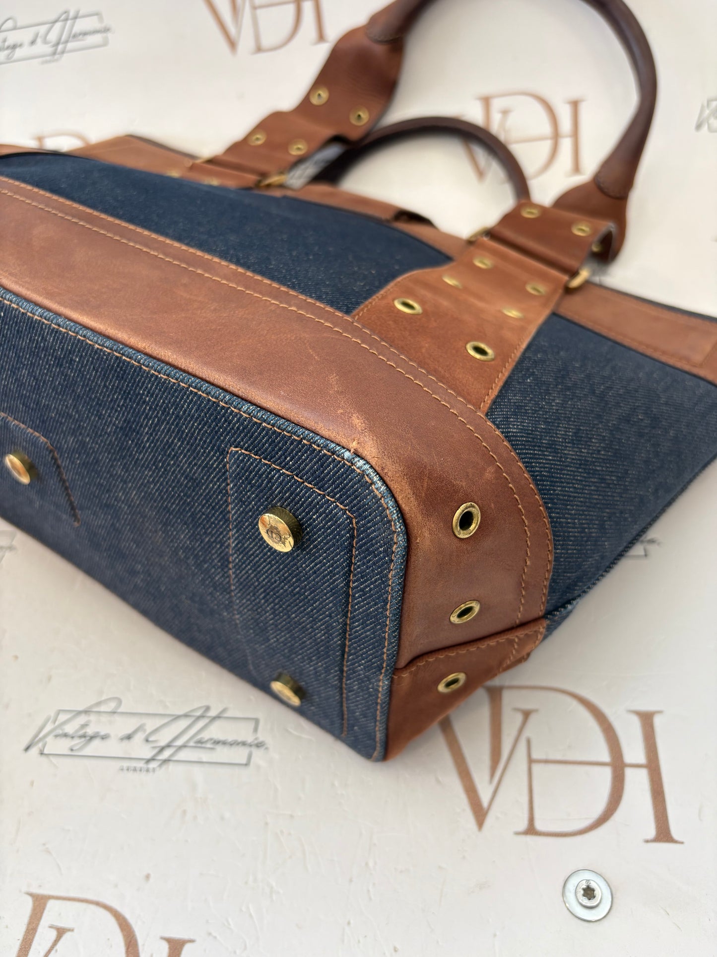 018158 - Christian Dior Blue Denim Street