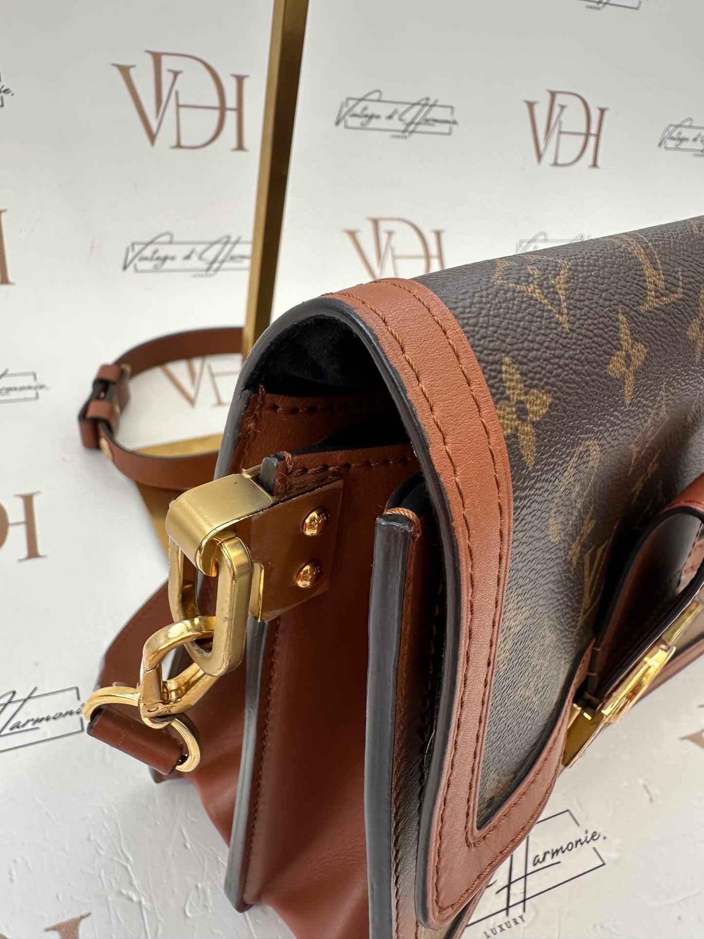 382762 - Louis Vuitton Dauphine