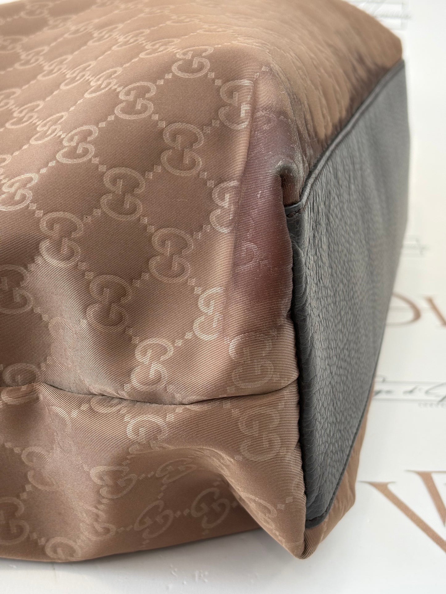 018989 - Gucci Brown Nylon G