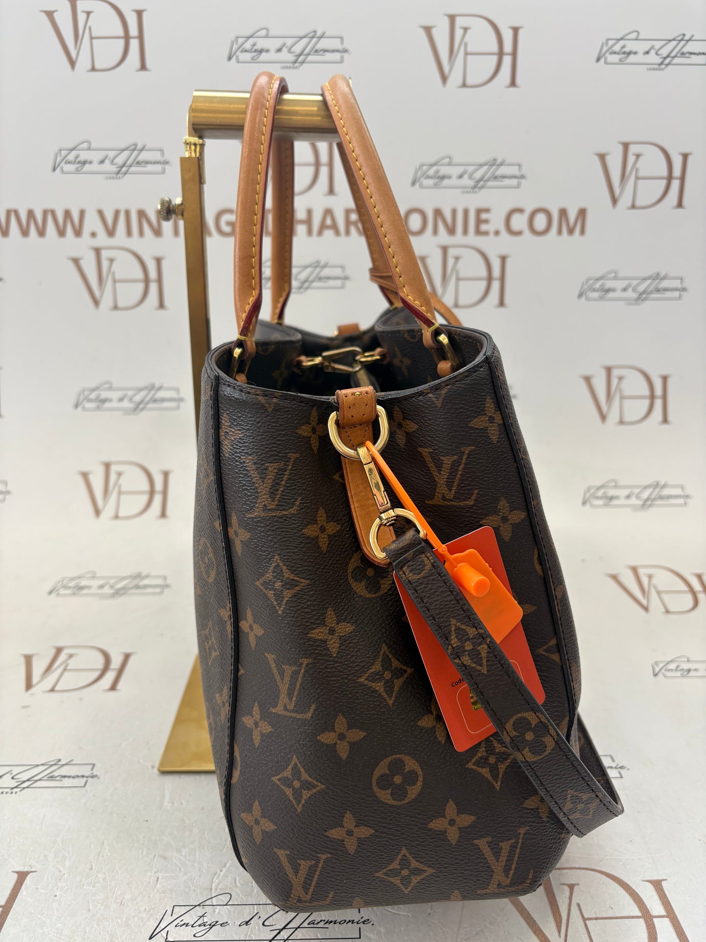 384104 - Louis Vuitton Montaigne