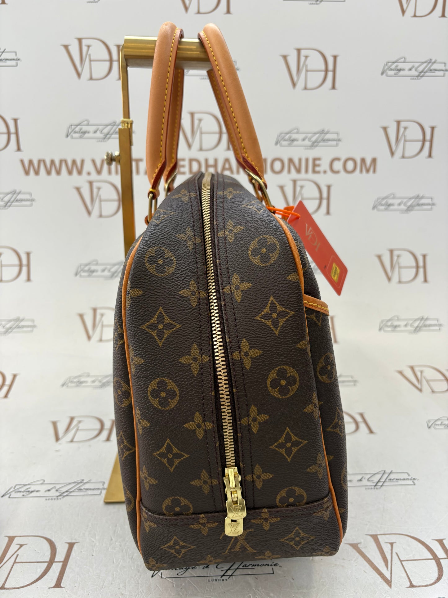 018354 - Louis Vuitton Deauville