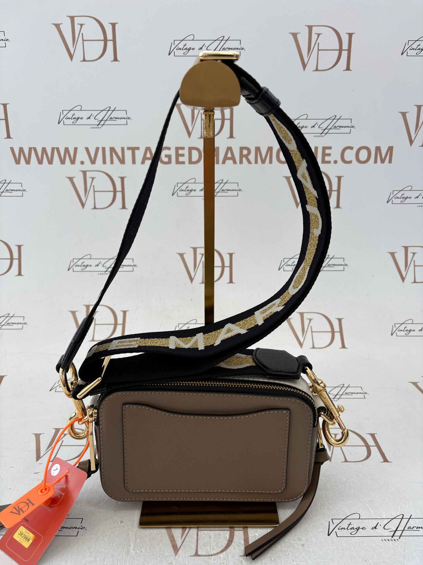 383968 - Marc Jacobs Snapshot