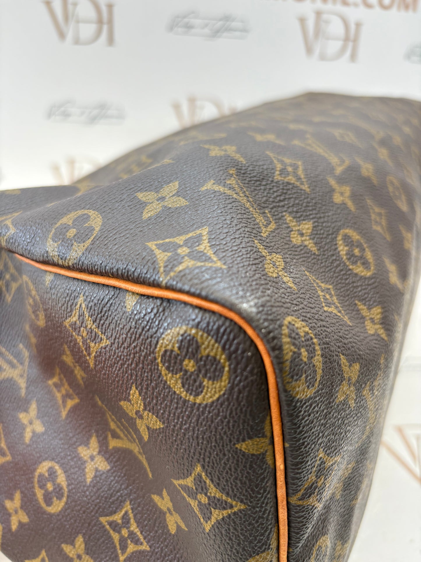 018112 - Louis Vuitton Speedy 40