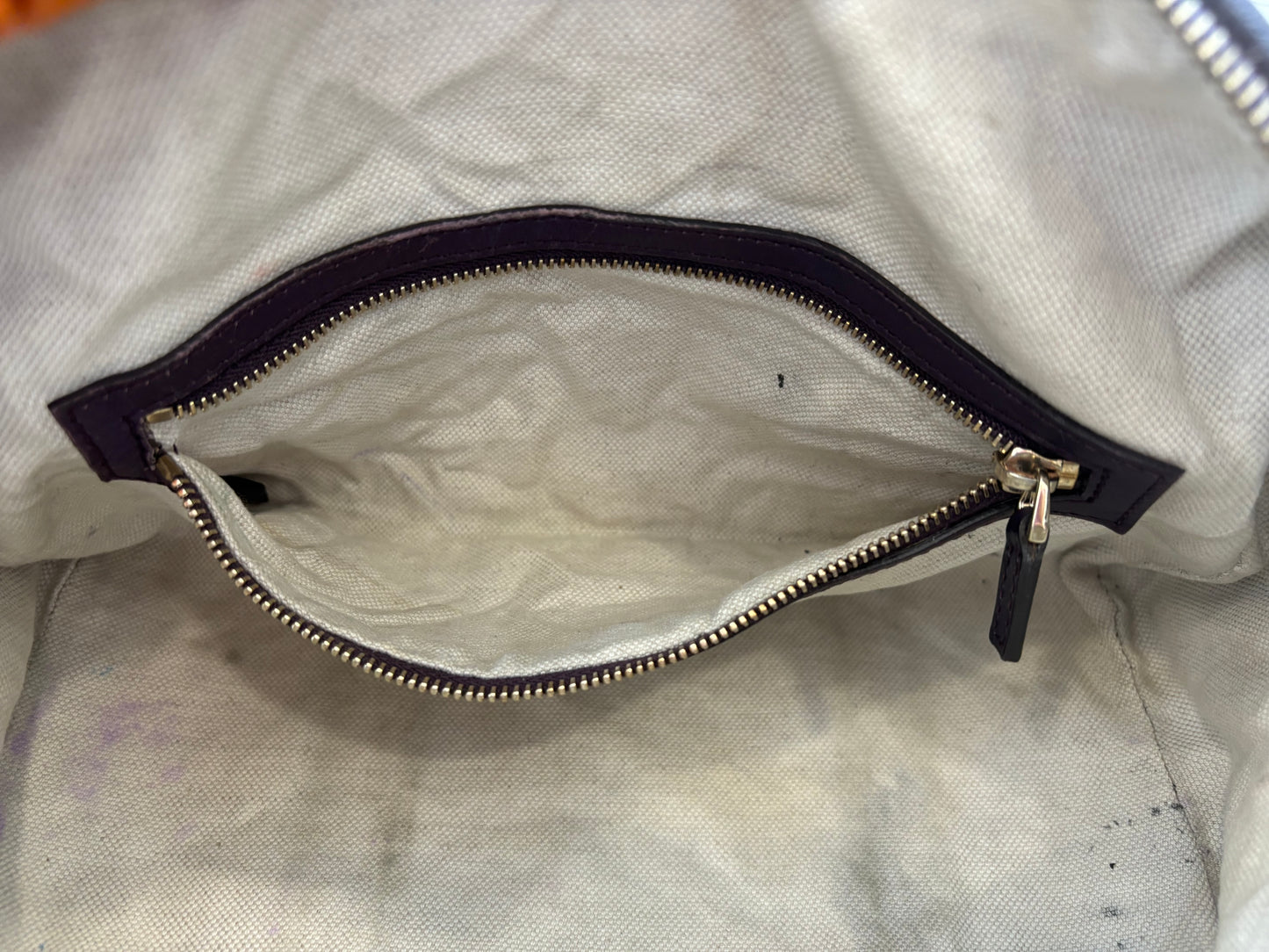 383944 - Gucci Joy