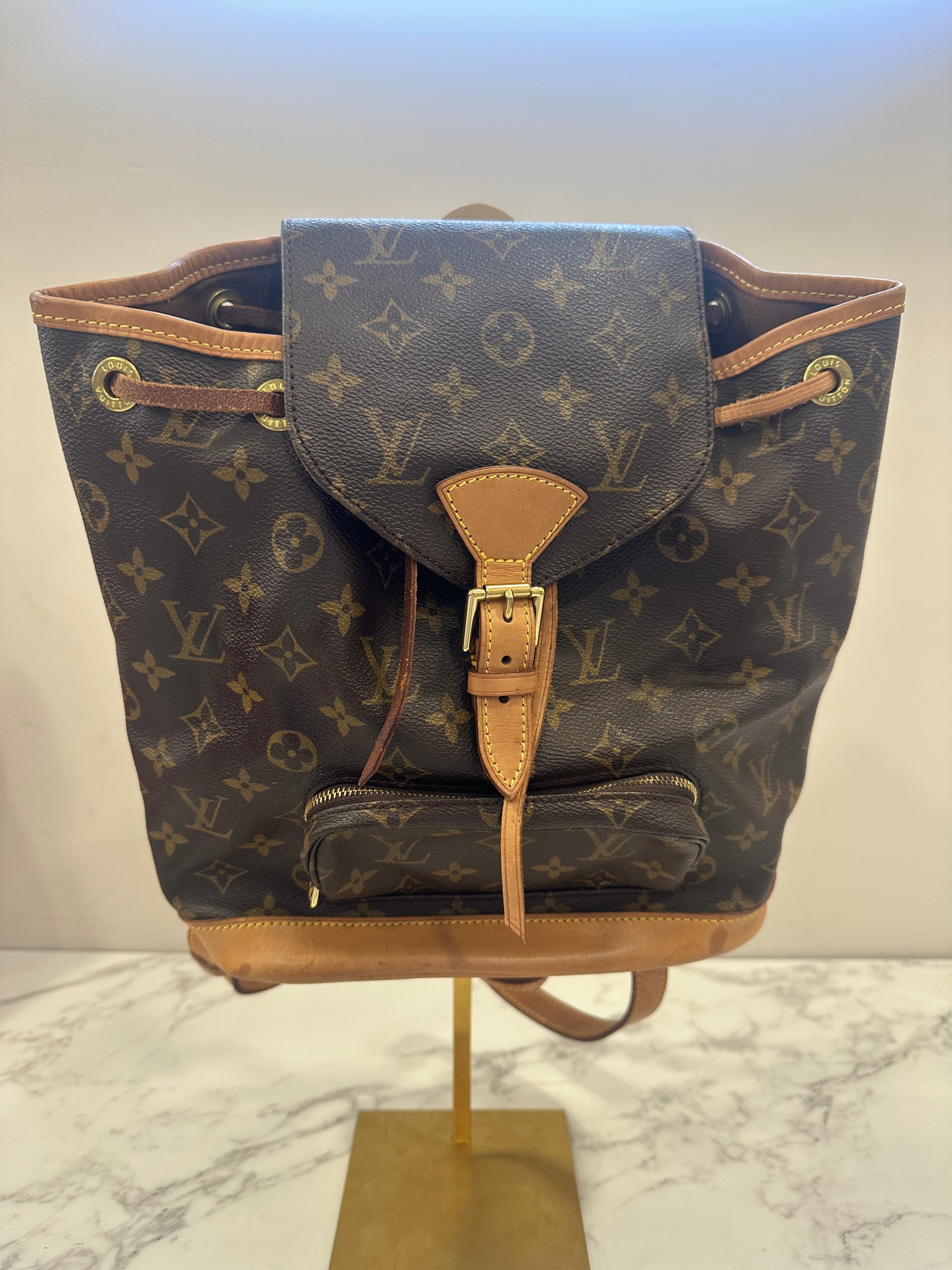 Louis Vuitton Montsouris MM