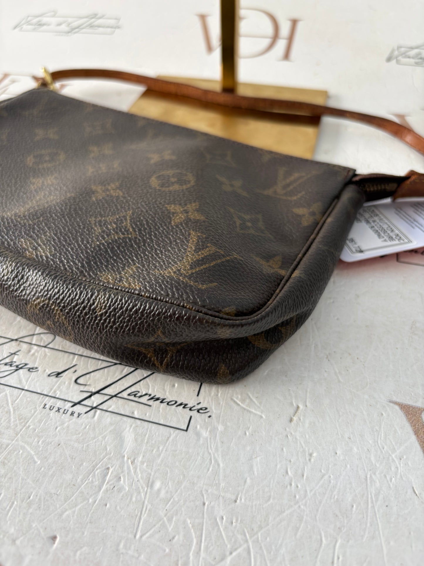 017193 - Louis Vuitton Pochette Accessoires