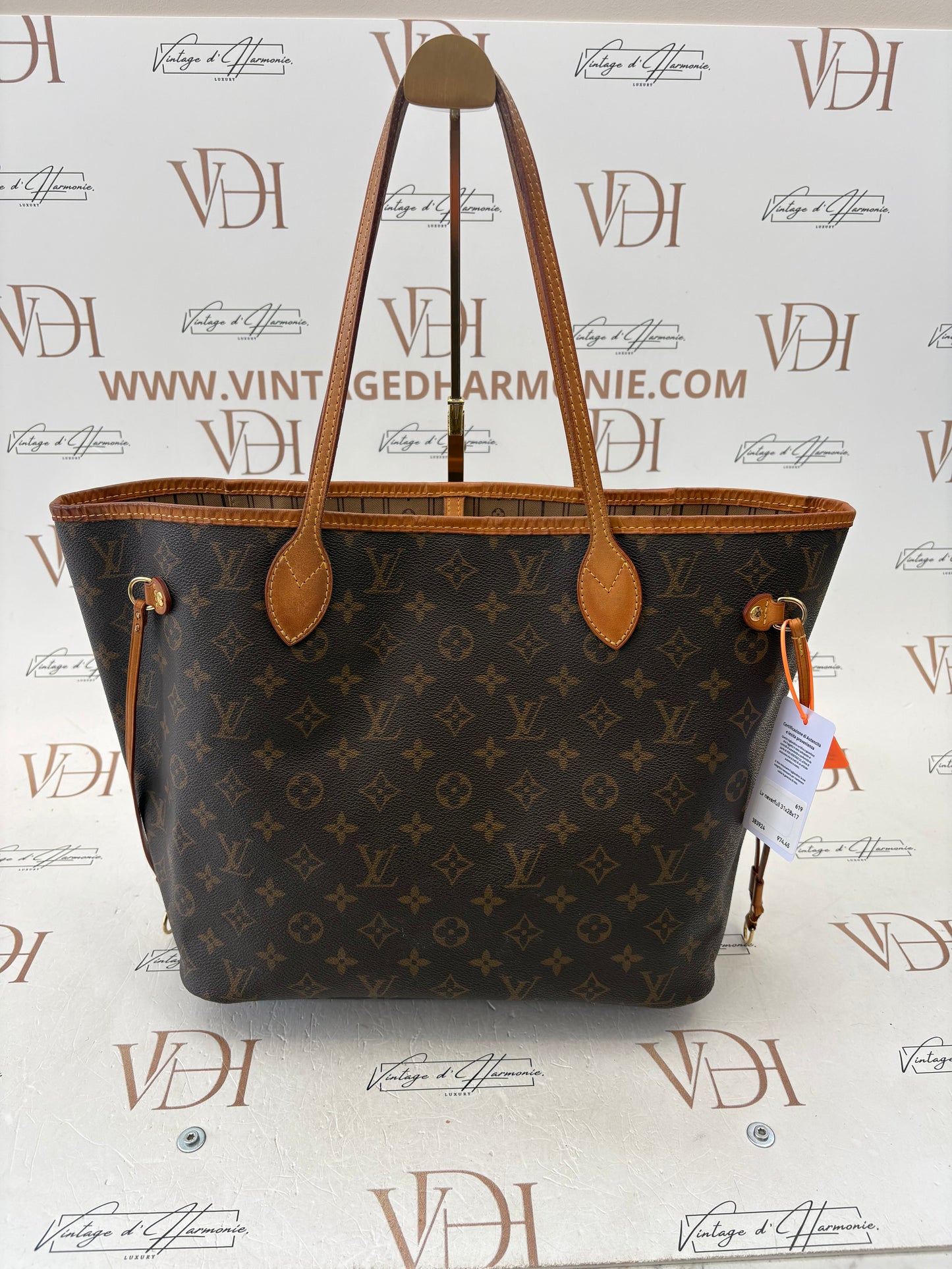 383924- Louis Vuitton Neverfull